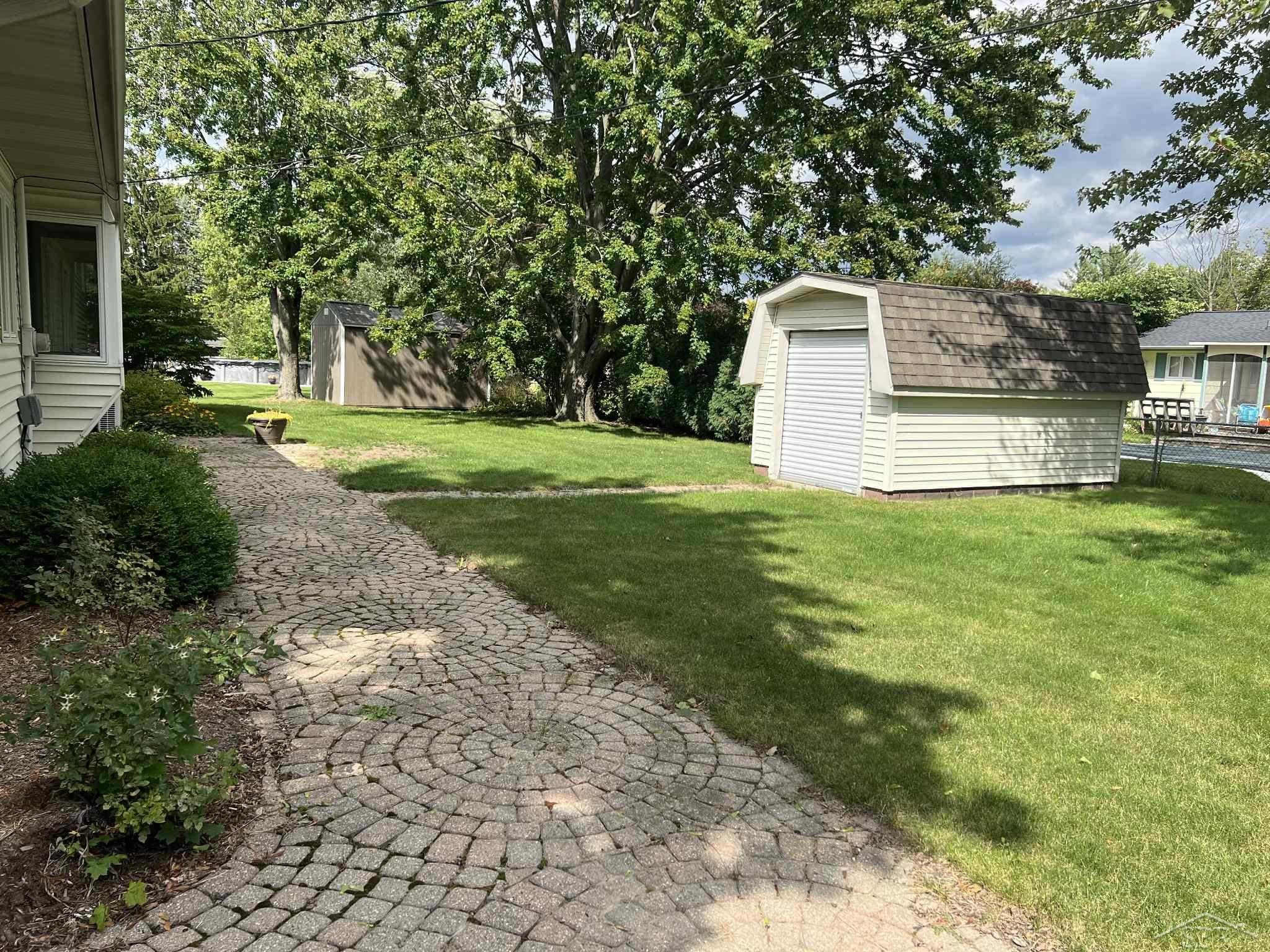 319 Price Street, Auburn, MI 48611 — Photo 4