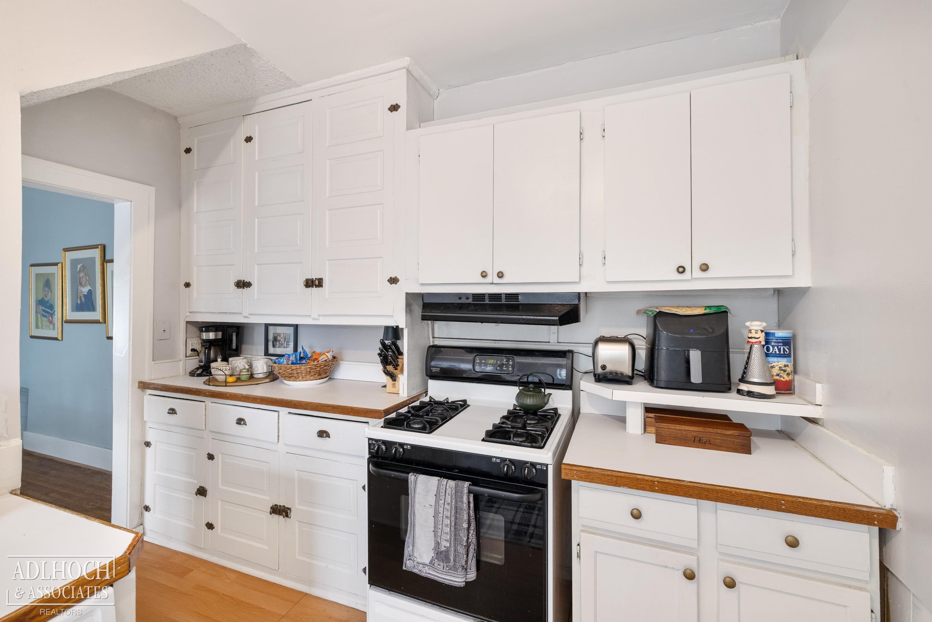 296-298 Rivard Boulevard, Grosse Pointe, MI 48230 — Photo 10