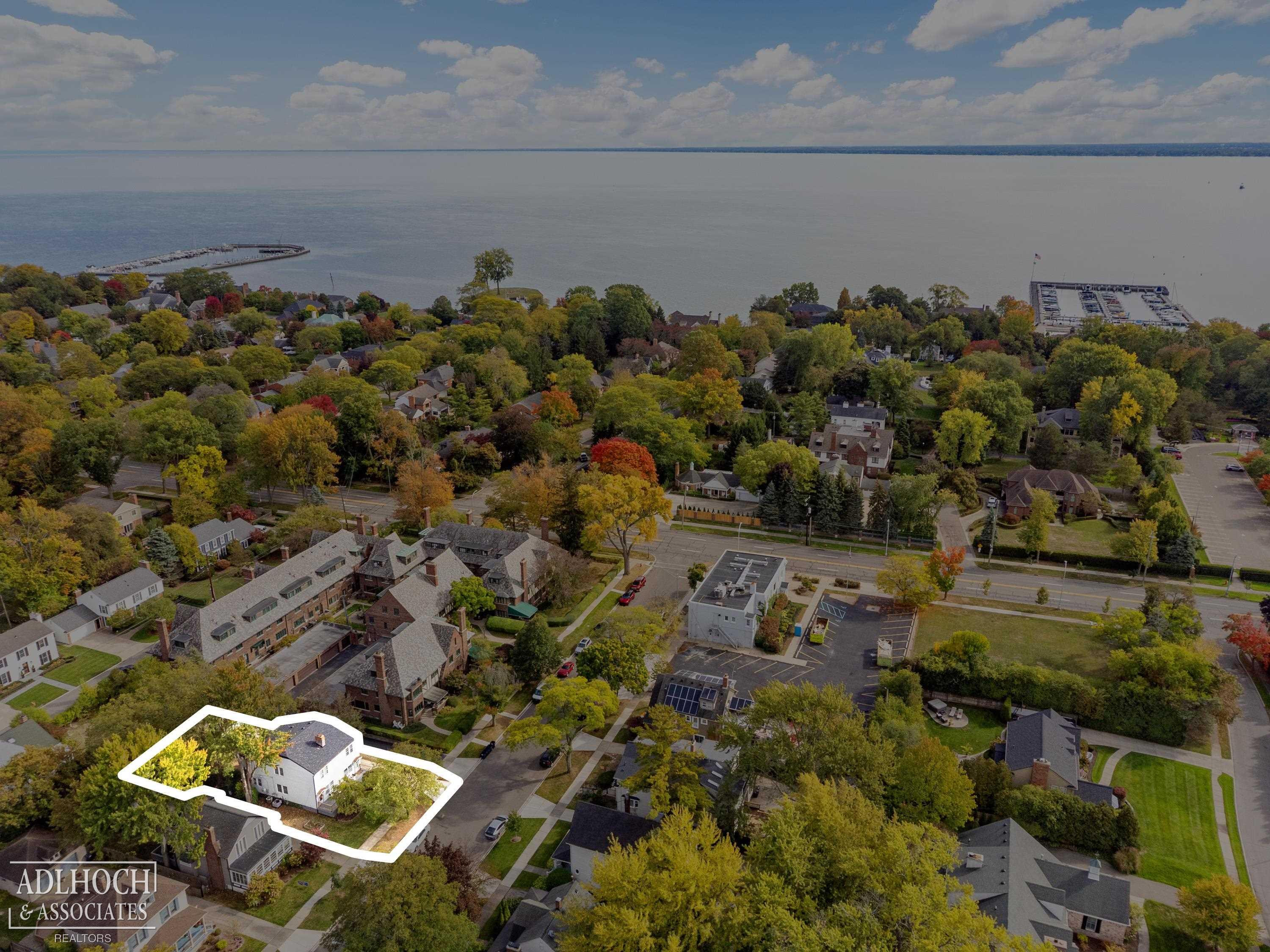 296-298 Rivard Boulevard, Grosse Pointe, MI 48230 — Photo 19