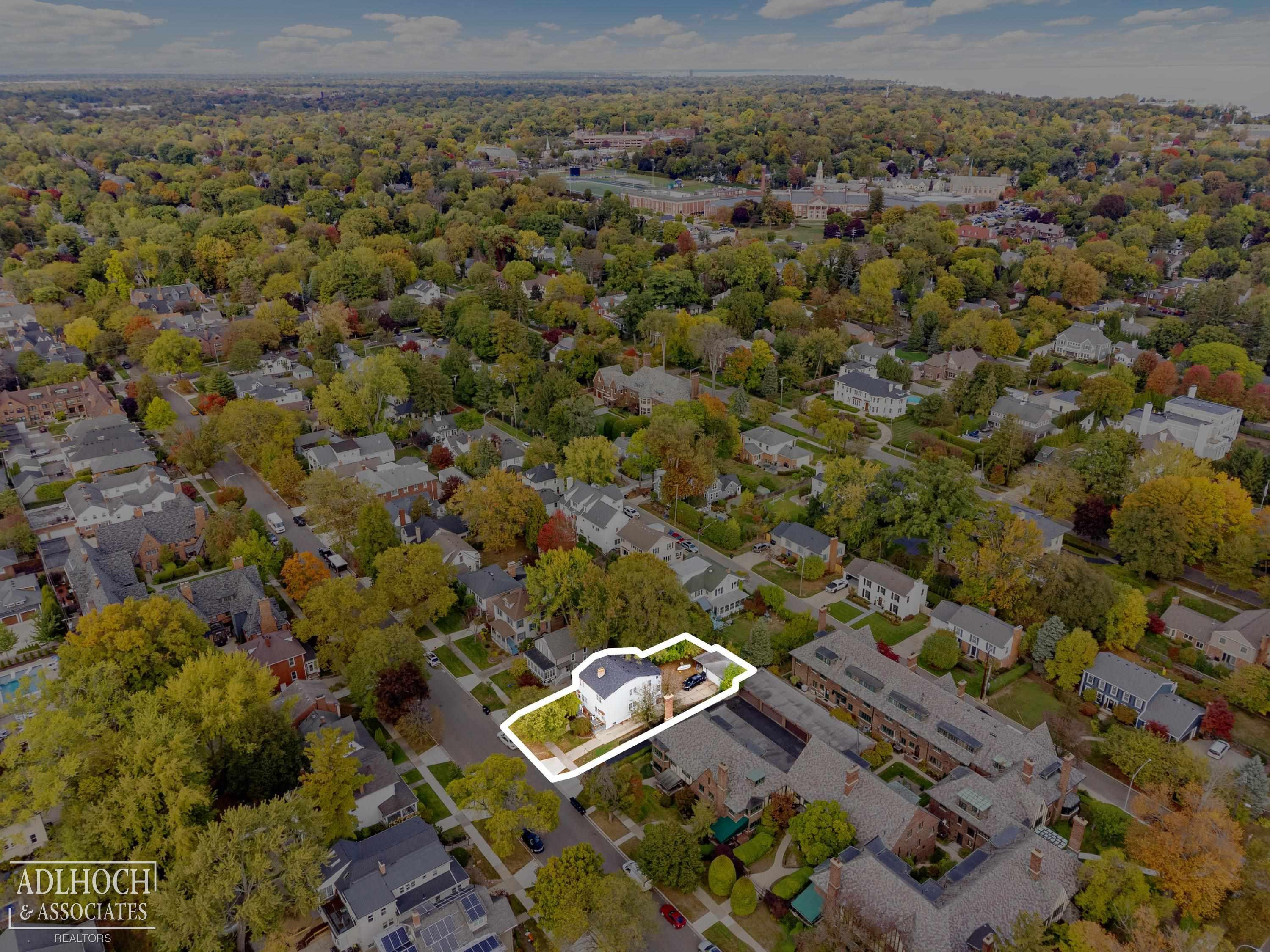296-298 Rivard Boulevard, Grosse Pointe, MI 48230 — Photo 21