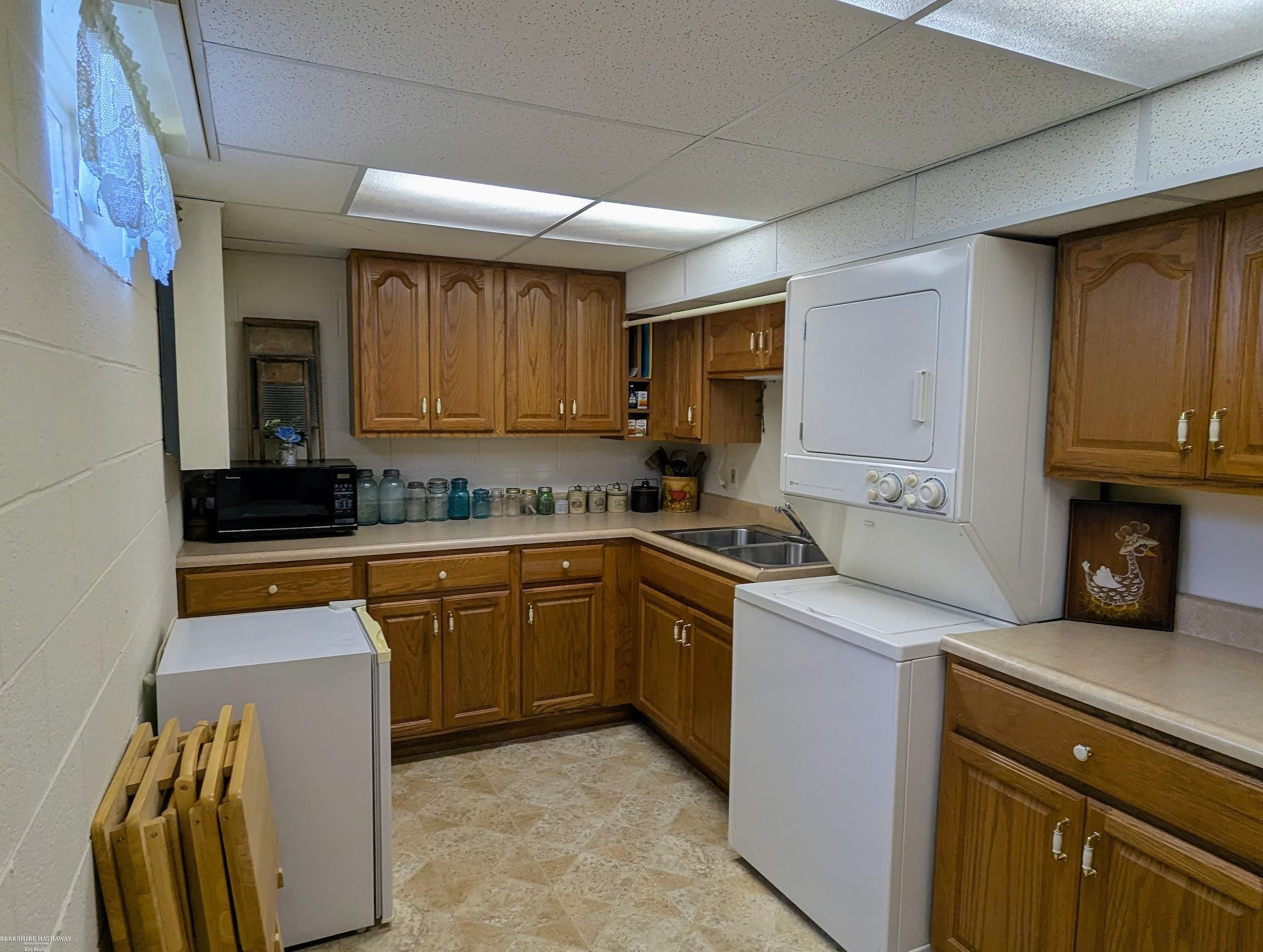314 N Lester Street, Capac, MI 48014 — Photo 23