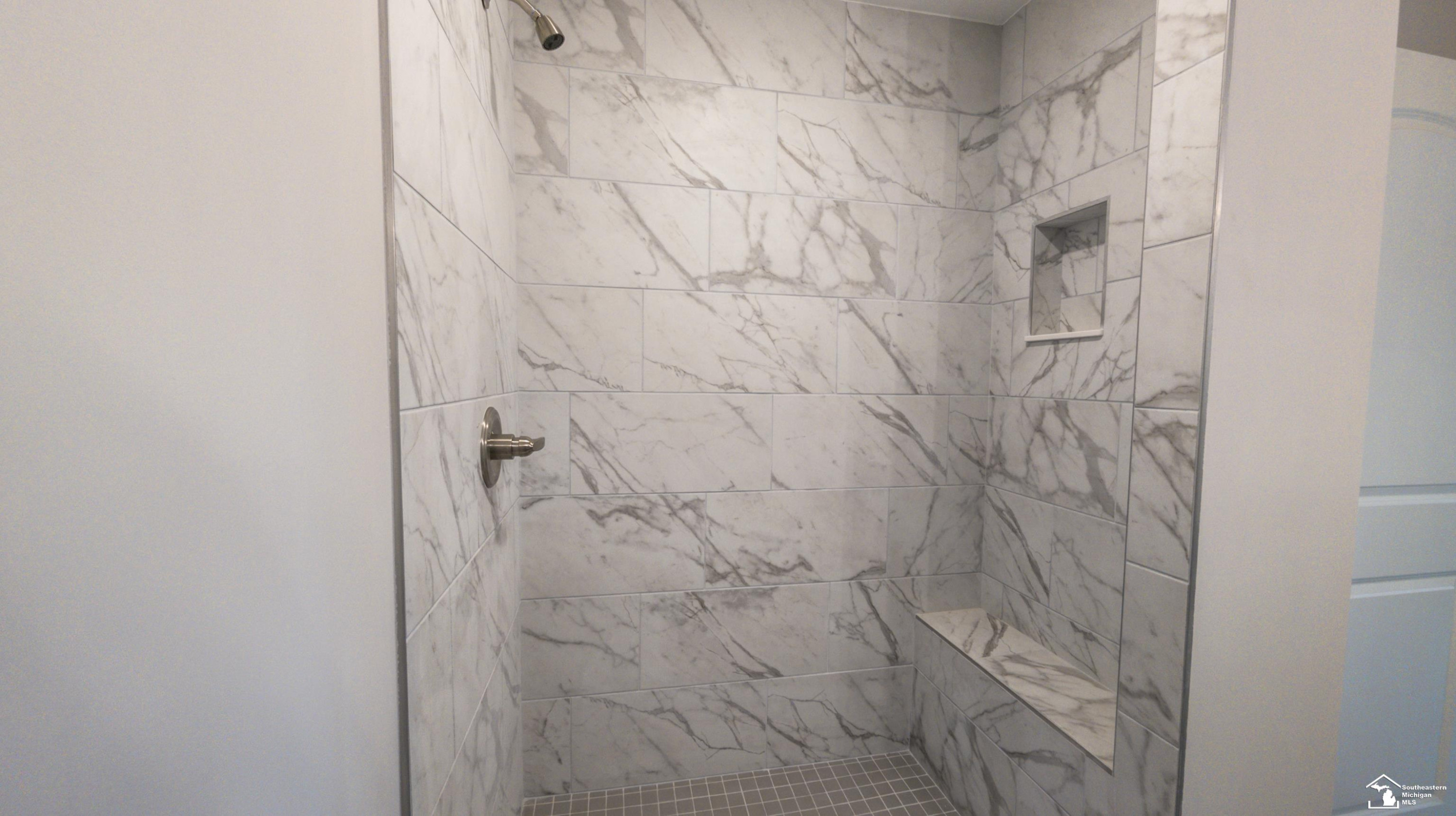 5100 Volterra Drive, 23, Monroe, MI 48161 — Photo 22