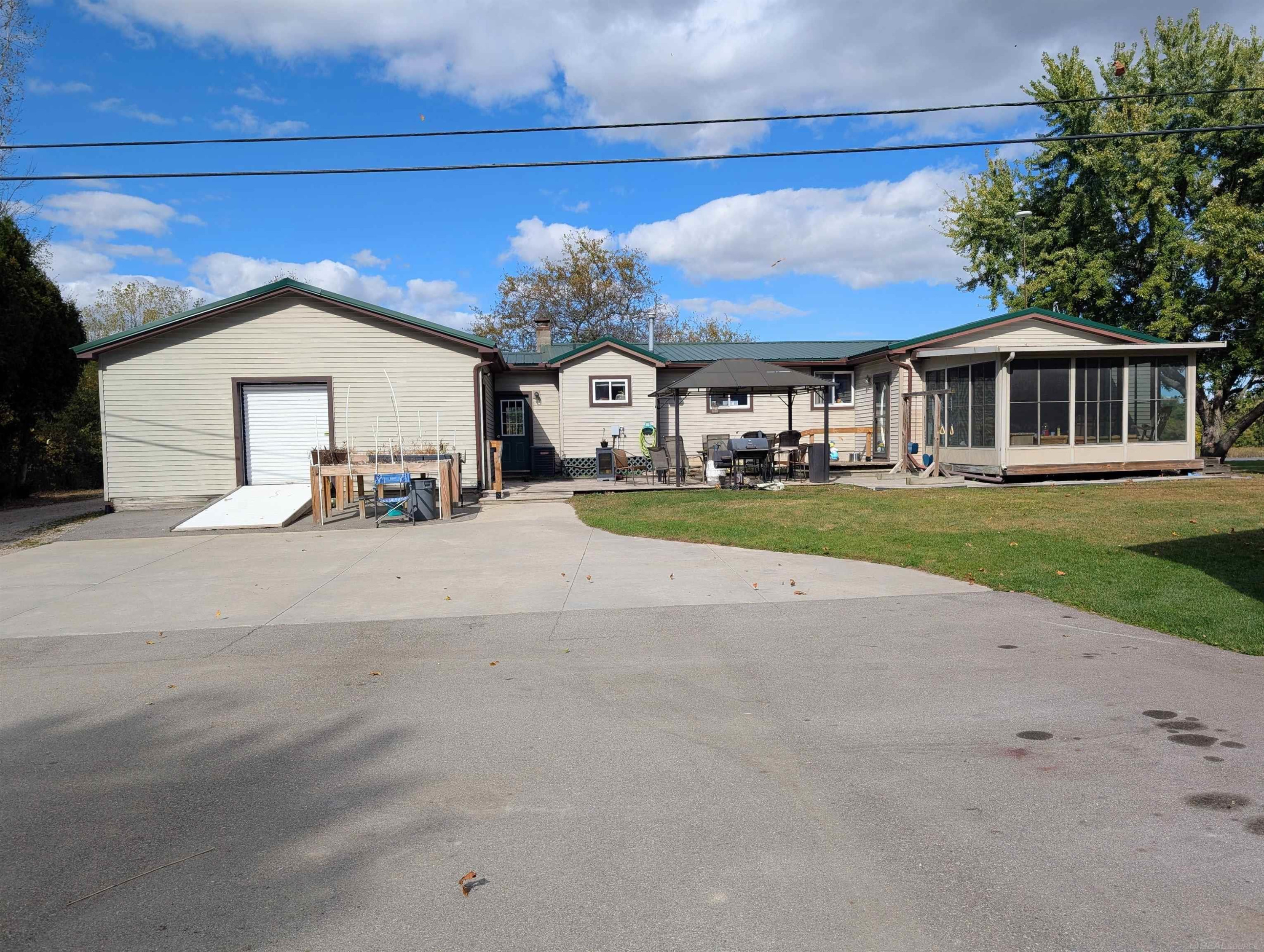 5757 Belle River Road, MI — Photo 38