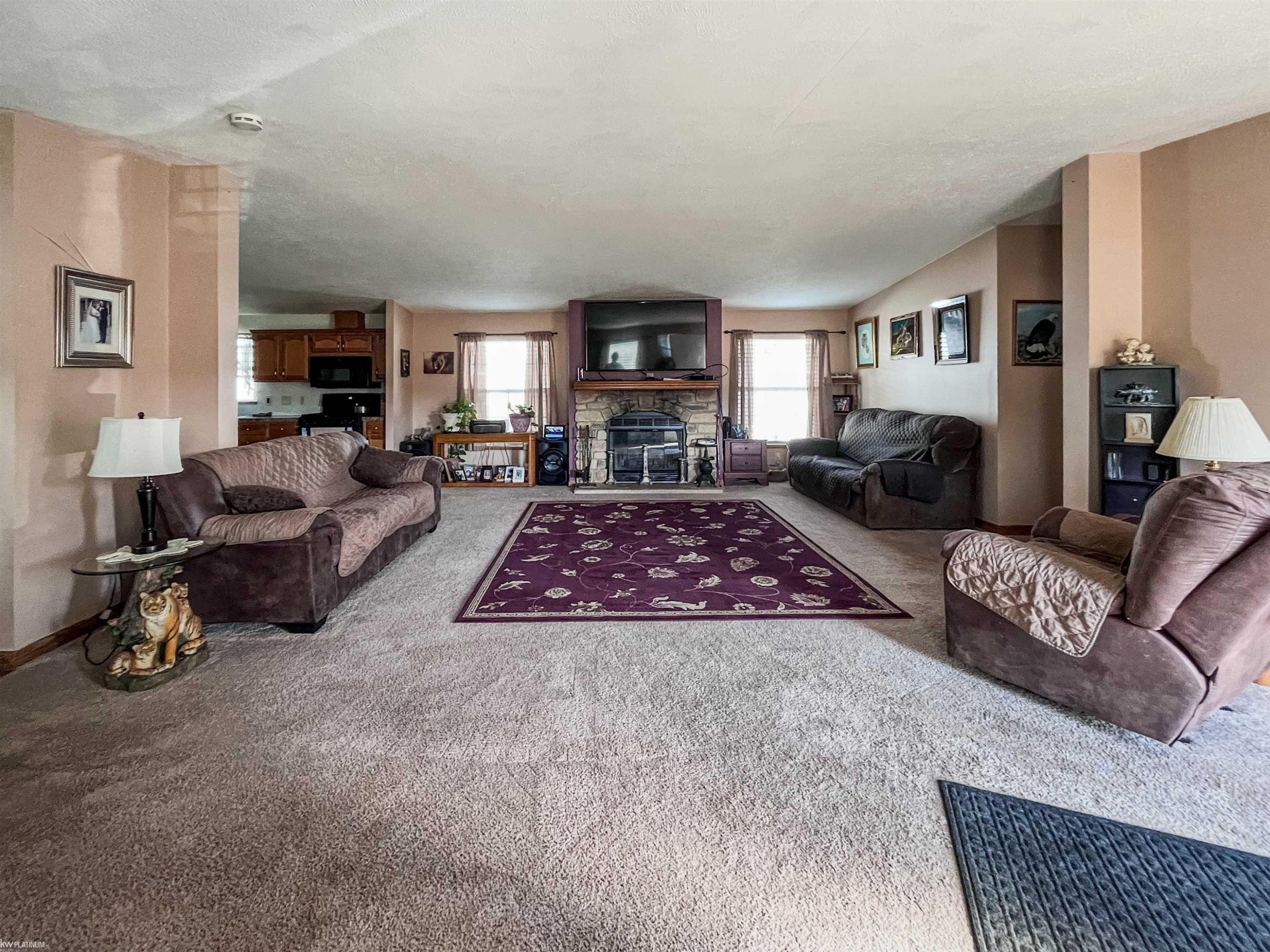 1612 Peachtree Court, MI — Photo 3