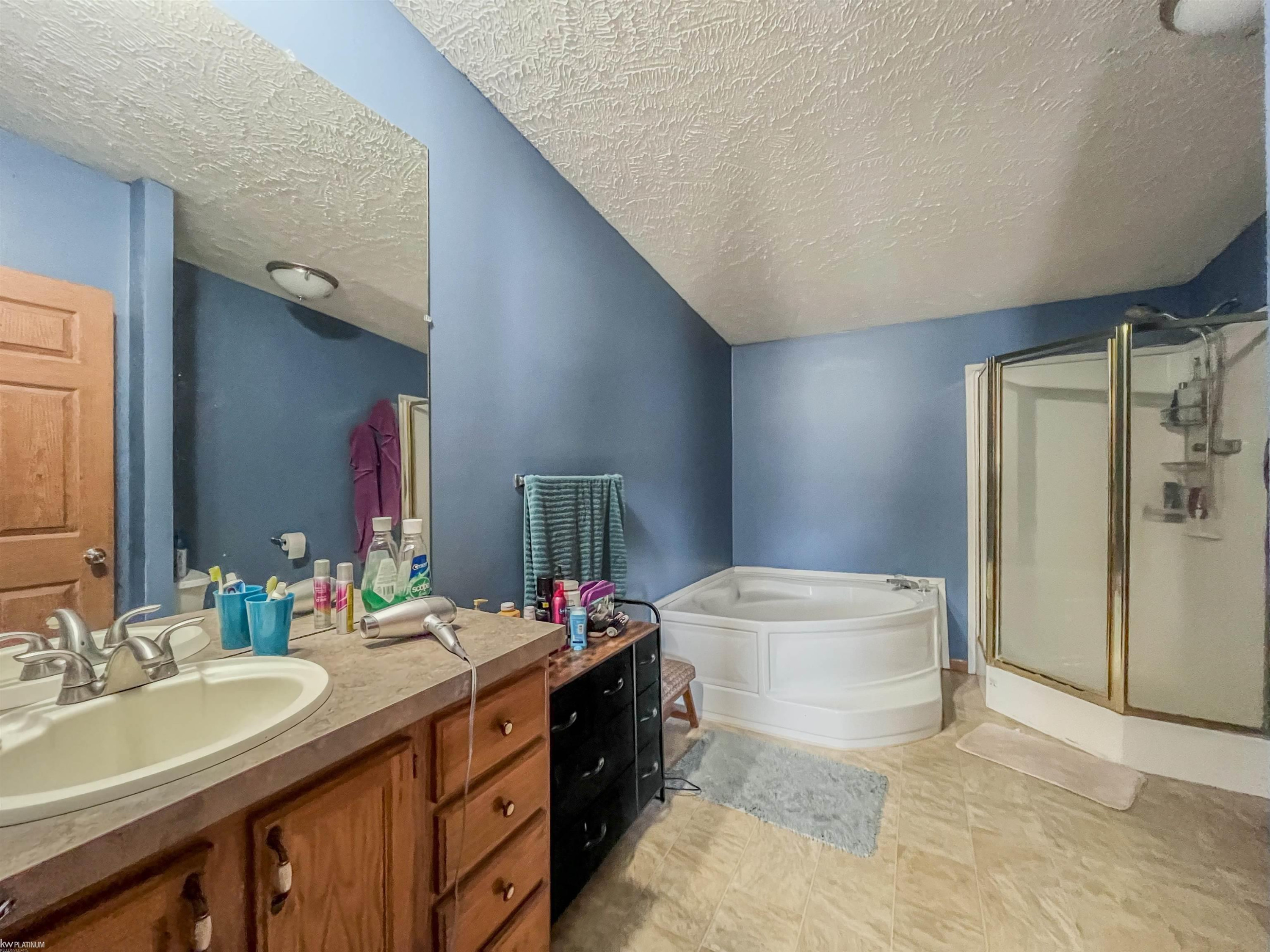 1612 Peachtree Court, MI — Photo 16