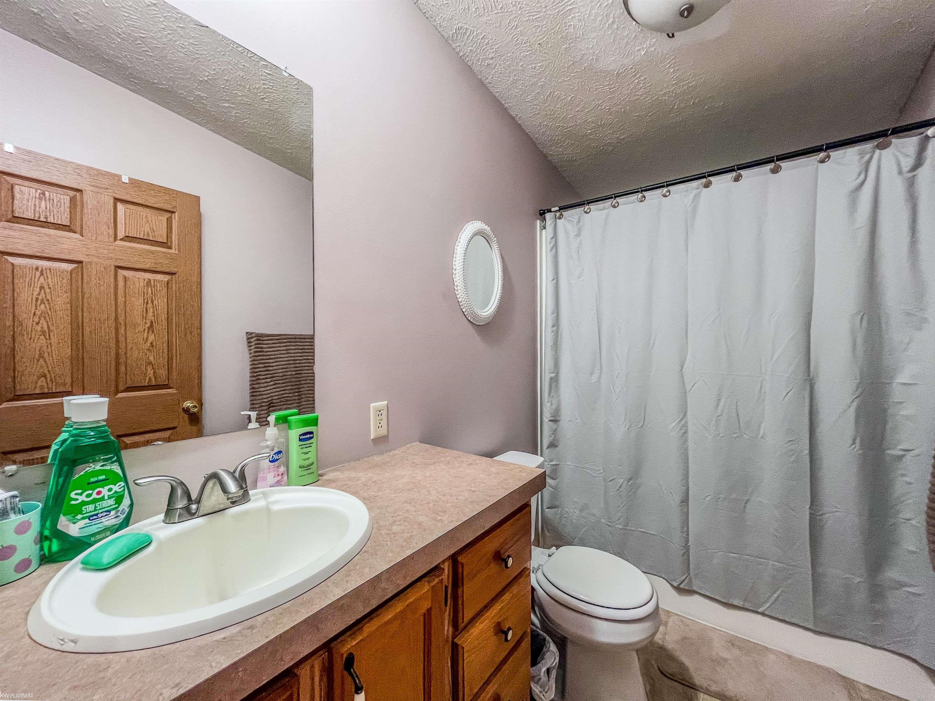 1612 Peachtree Court, MI — Photo 24
