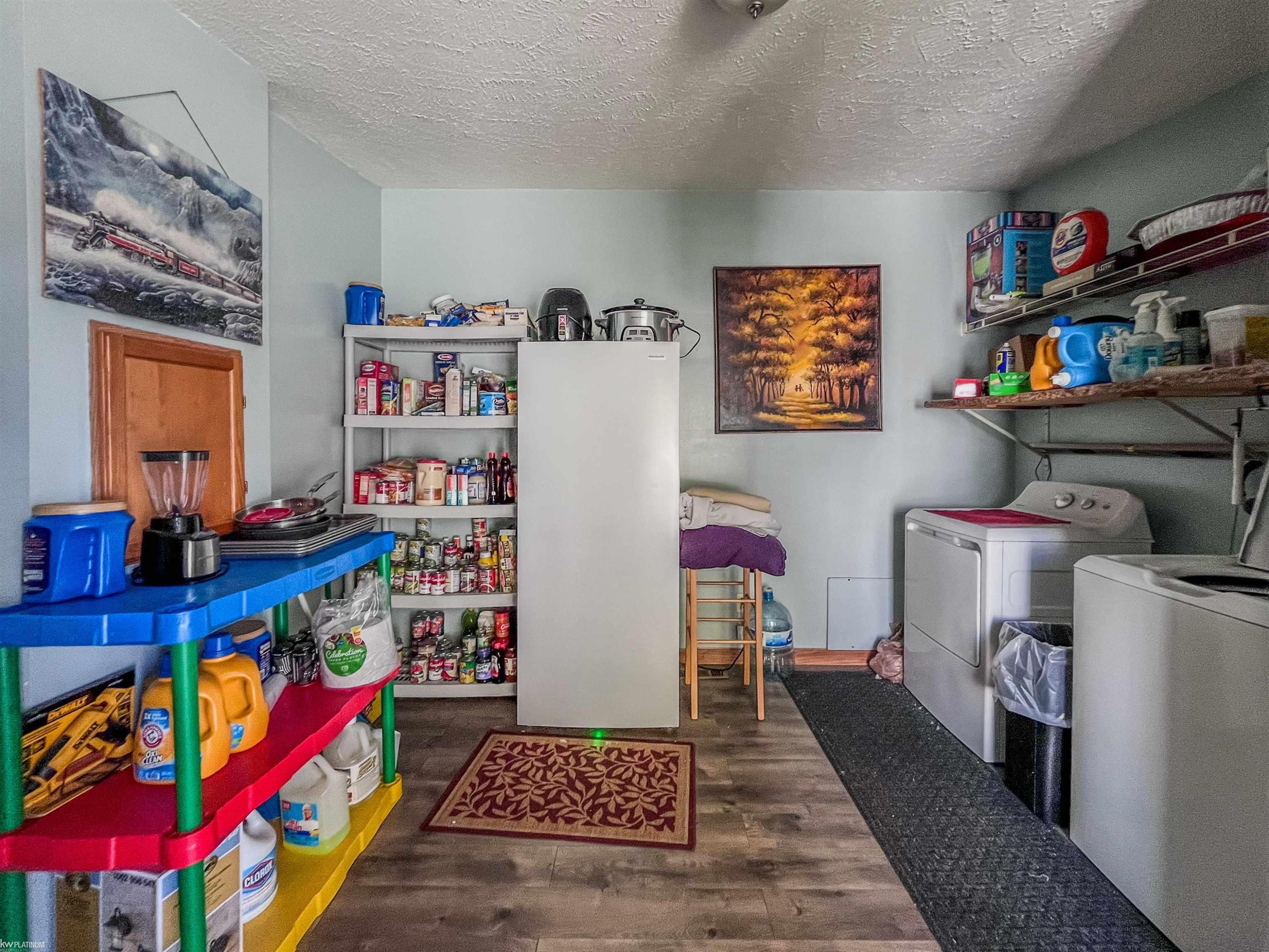 1612 Peachtree Court, MI — Photo 27