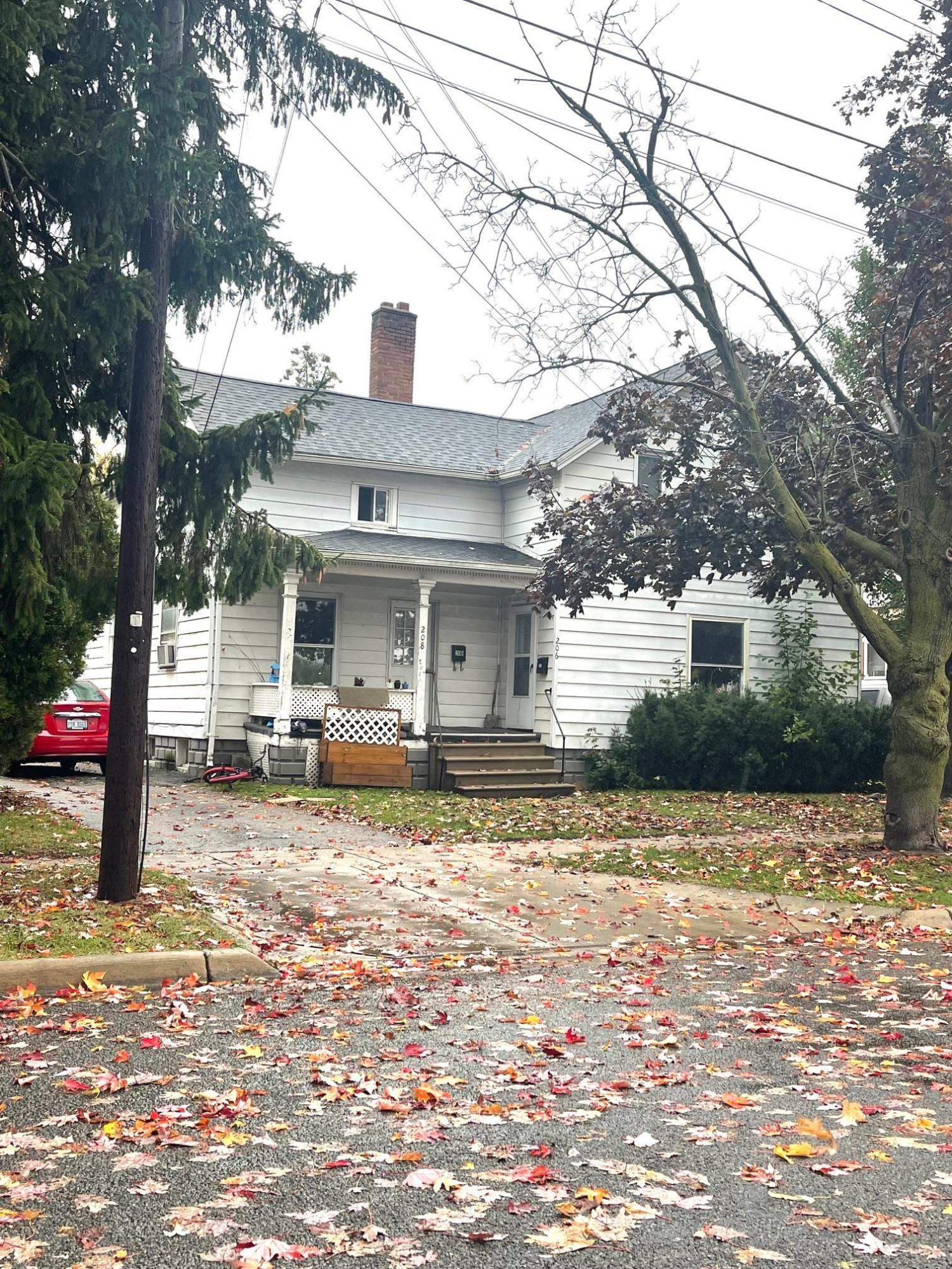 206-208 N Howell Street, Owosso, MI 48867 — front exterior