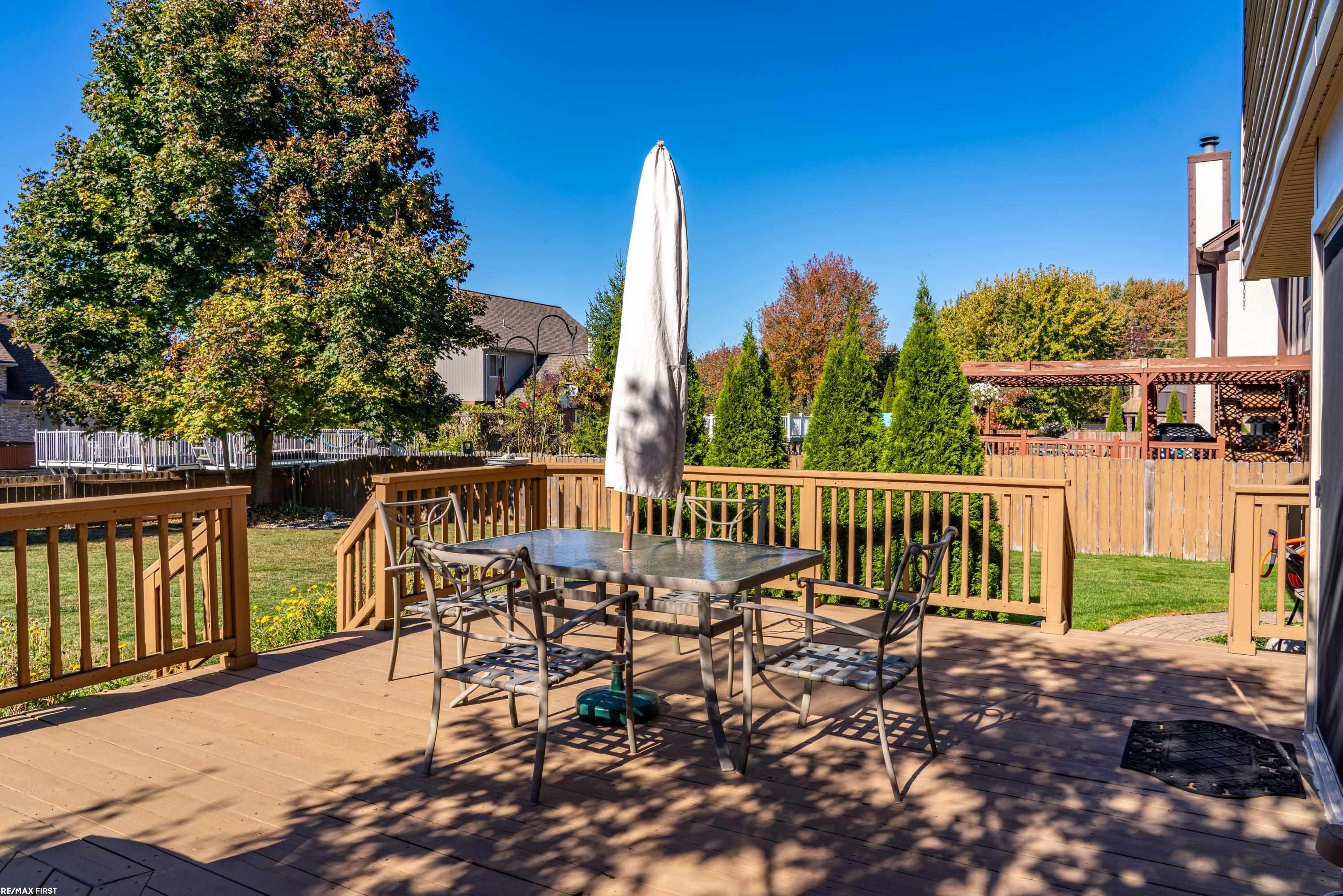 46835 Ridgepointe Drive, Macomb, MI 48042 — Photo 9