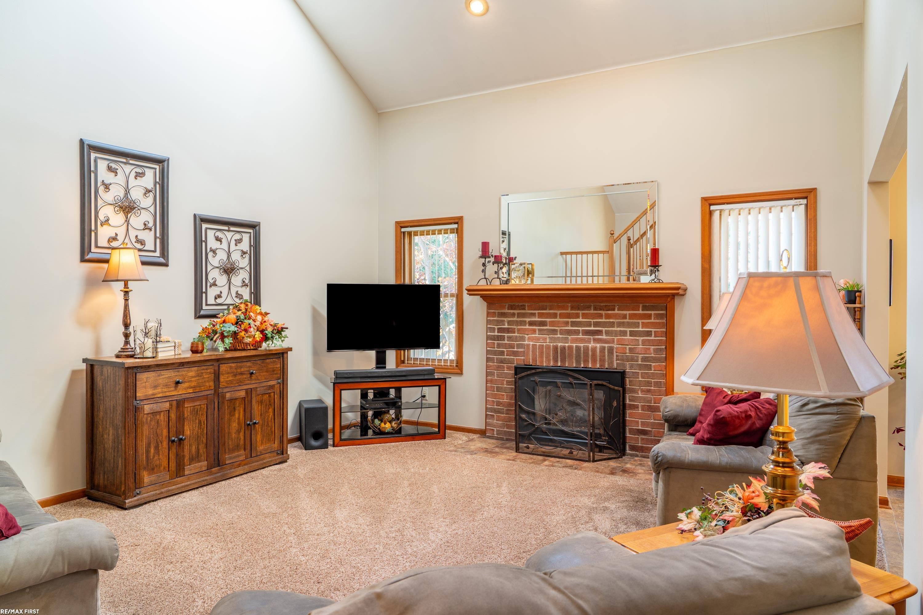 46835 Ridgepointe Drive, Macomb, MI 48042 — Photo 13