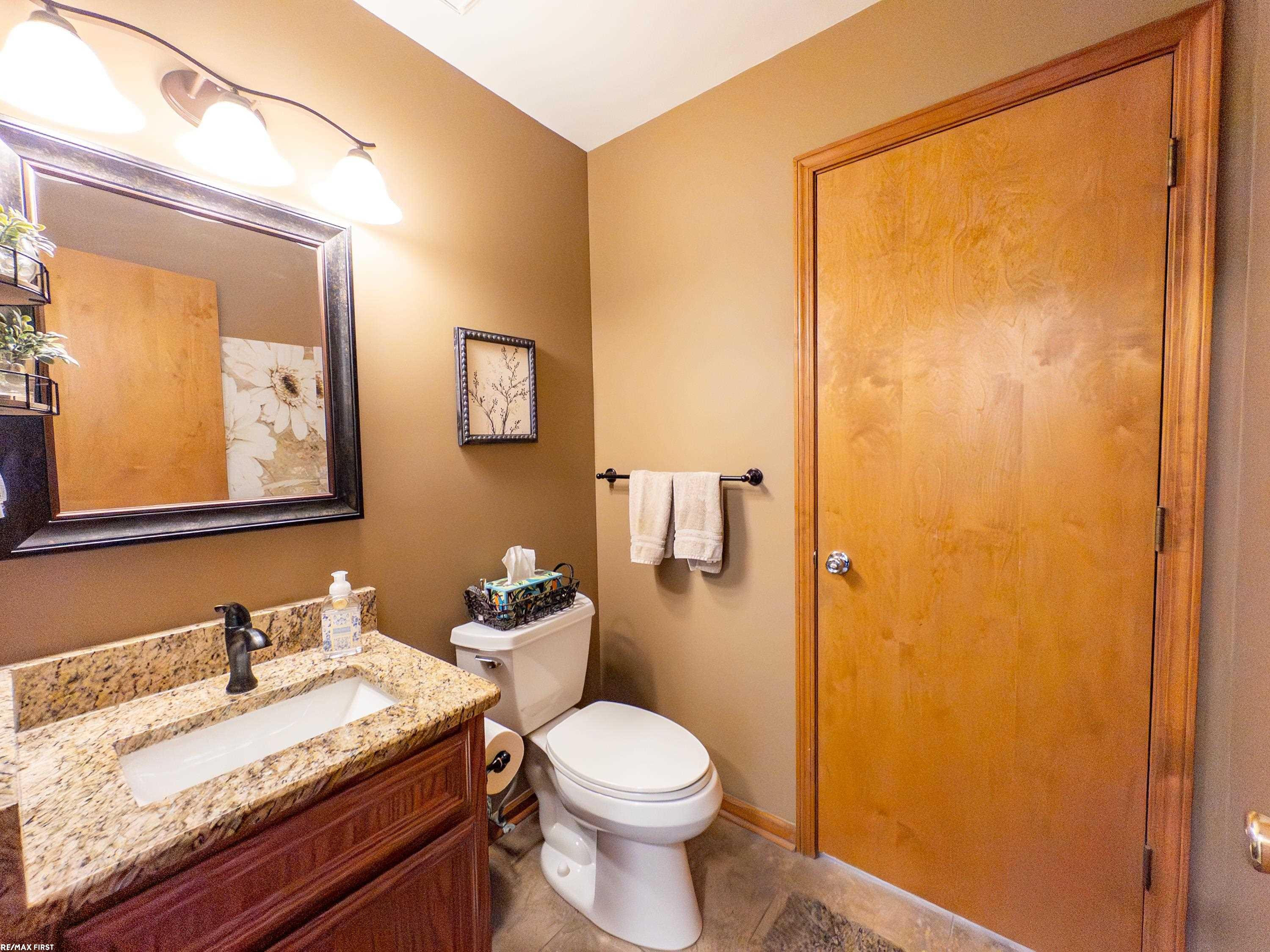 46835 Ridgepointe Drive, Macomb, MI 48042 — Photo 21