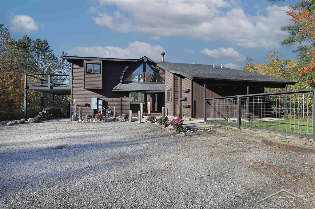 801 E Edenville Lake Drive, Hope, MI 48628 — Photo 3