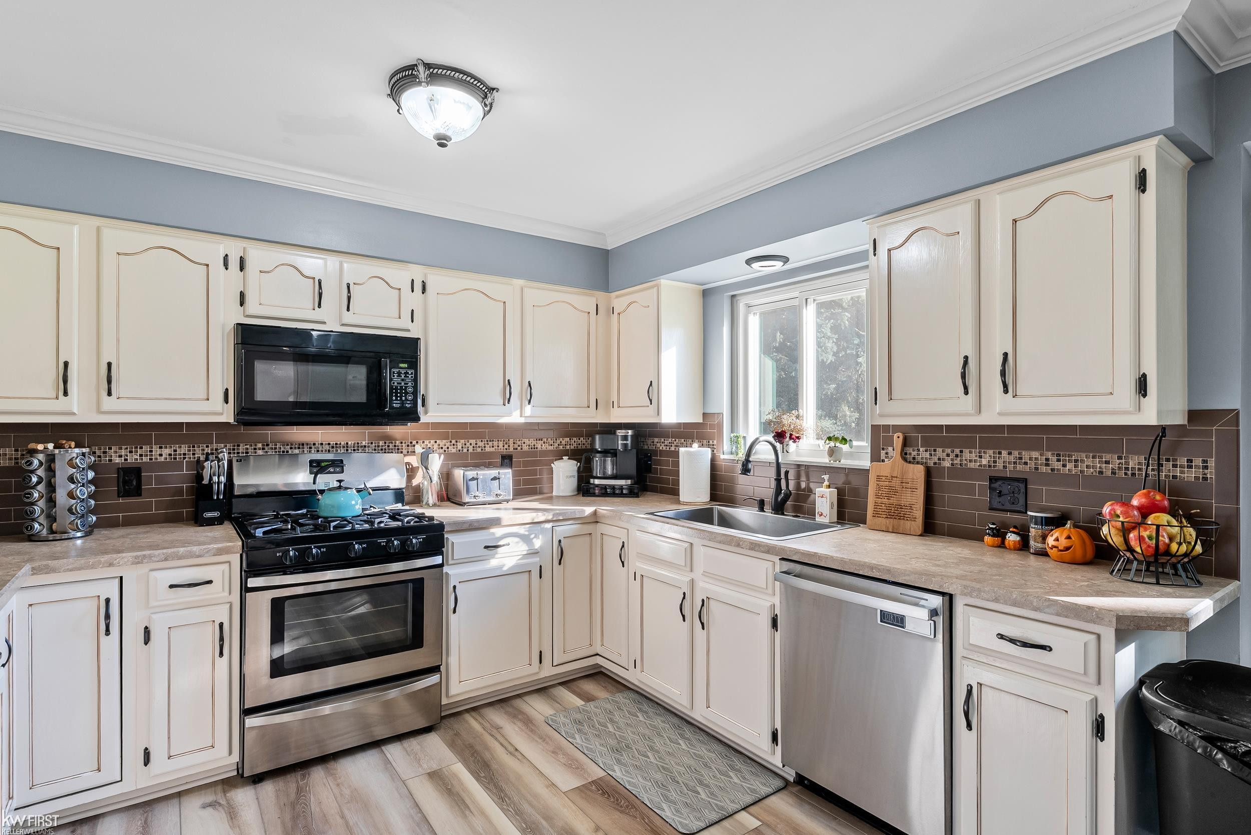 11486 Vista Drive, Fenton, MI 48430 — Photo 5