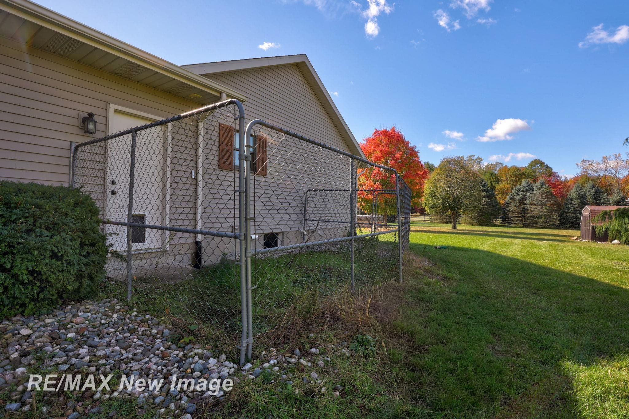 13886 Litchfield Road, Montrose, MI 48457 — Photo 53