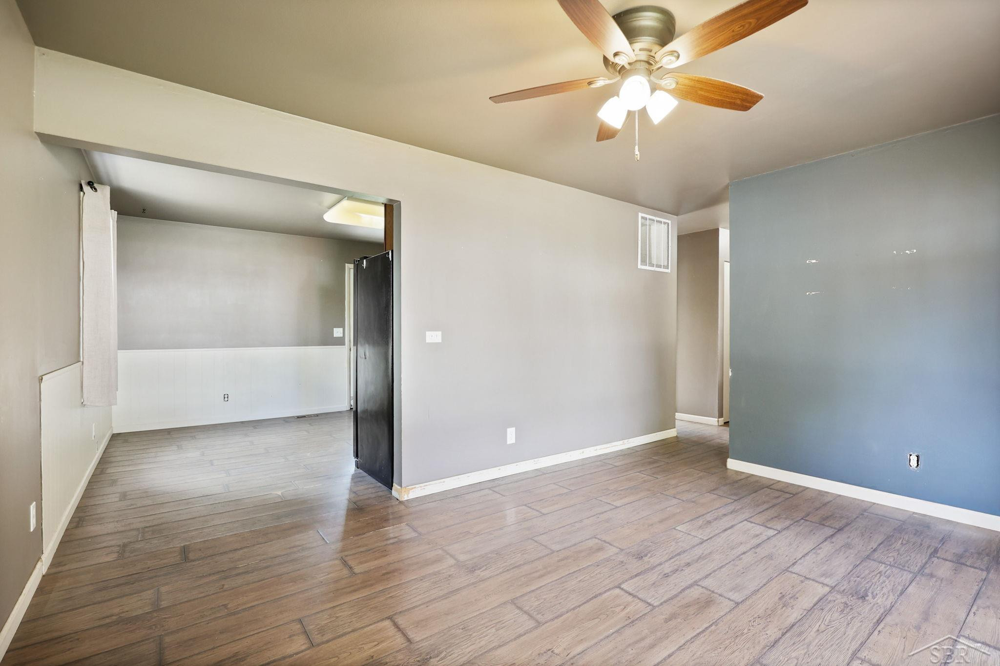 587 Meadowlawn Street, Saginaw, MI 48604 — Photo 14