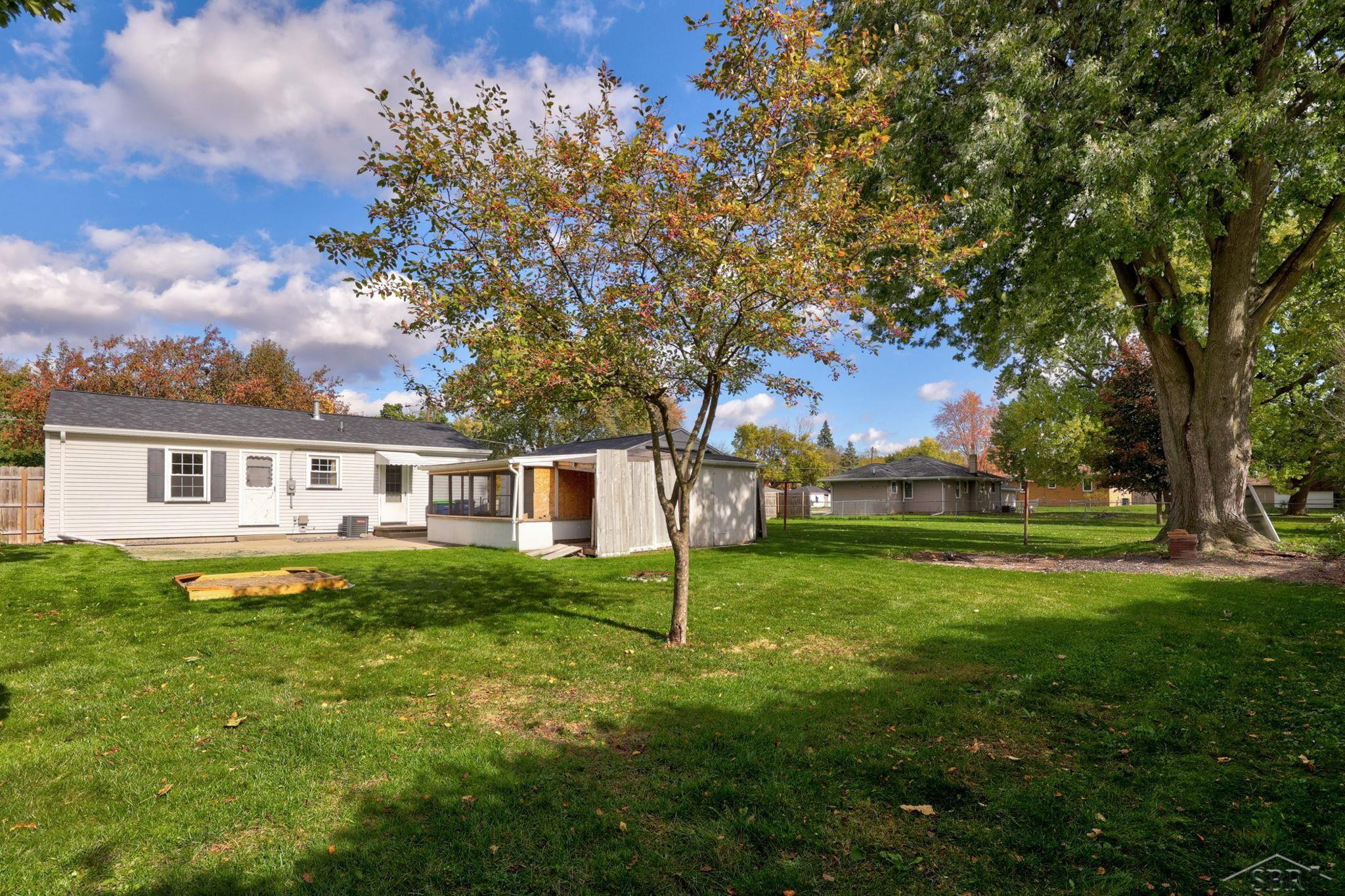 587 Meadowlawn Street, Saginaw, MI 48604 — Photo 30
