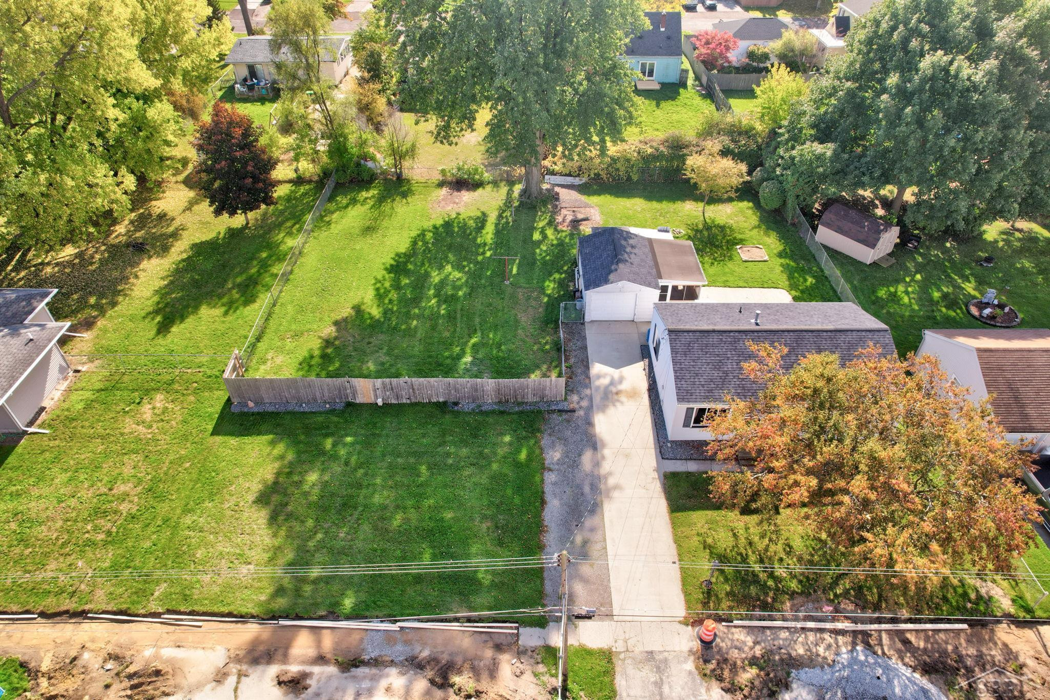 587 Meadowlawn Street, Saginaw, MI 48604 — Photo 34