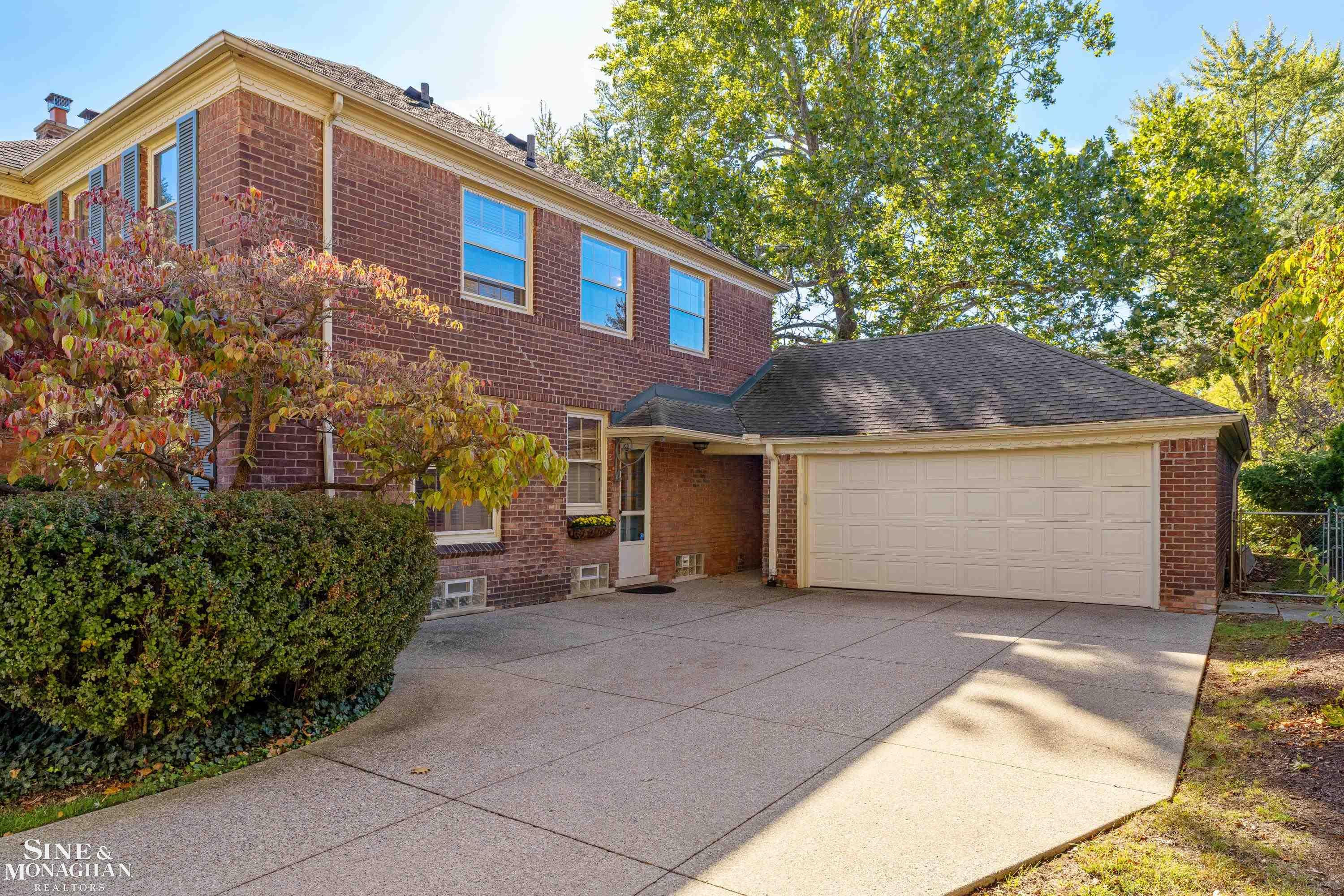 1031 Kensington Avenue, Grosse Pointe Park, MI 48230 — Photo 3