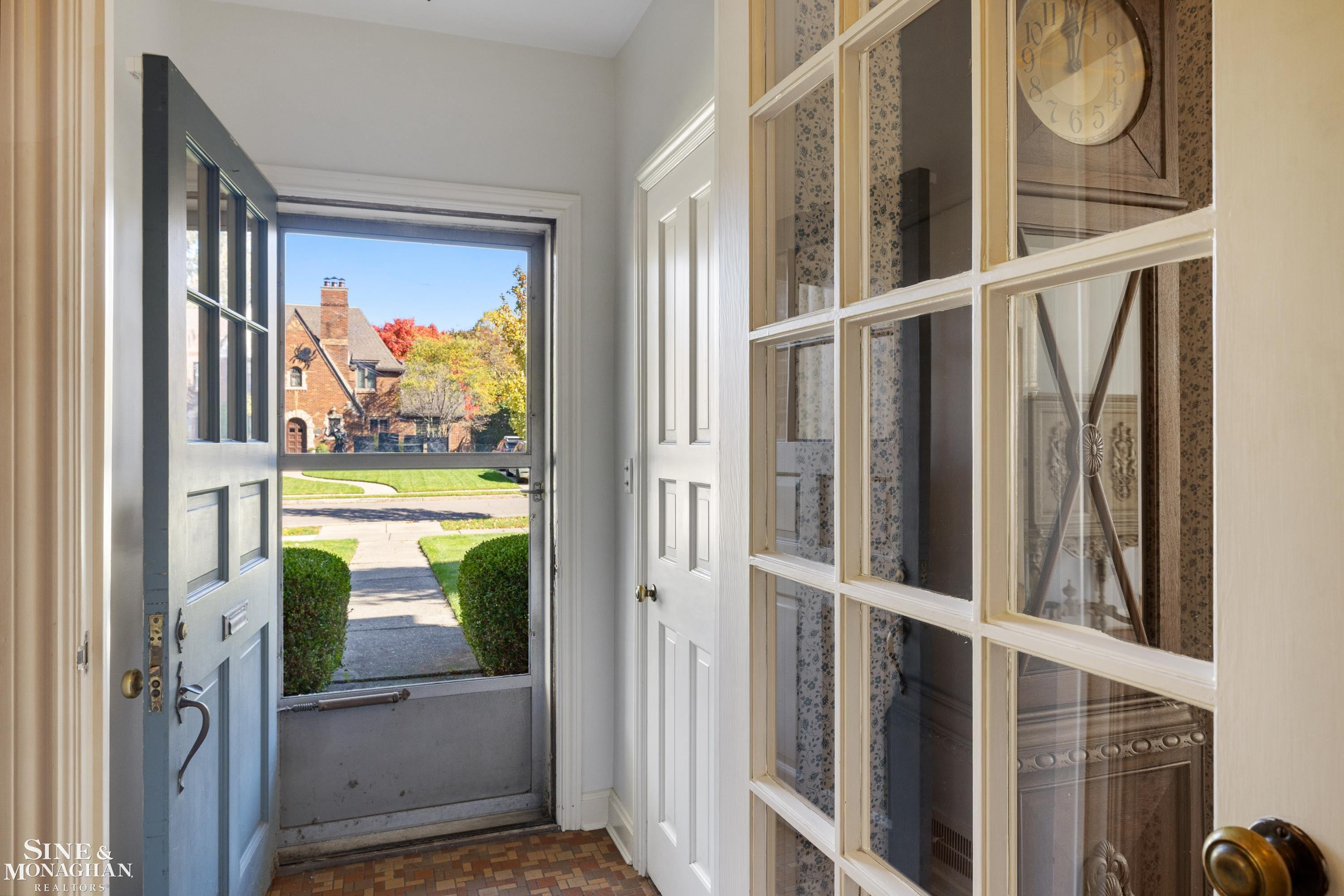 1031 Kensington Avenue, Grosse Pointe Park, MI 48230 — Photo 5
