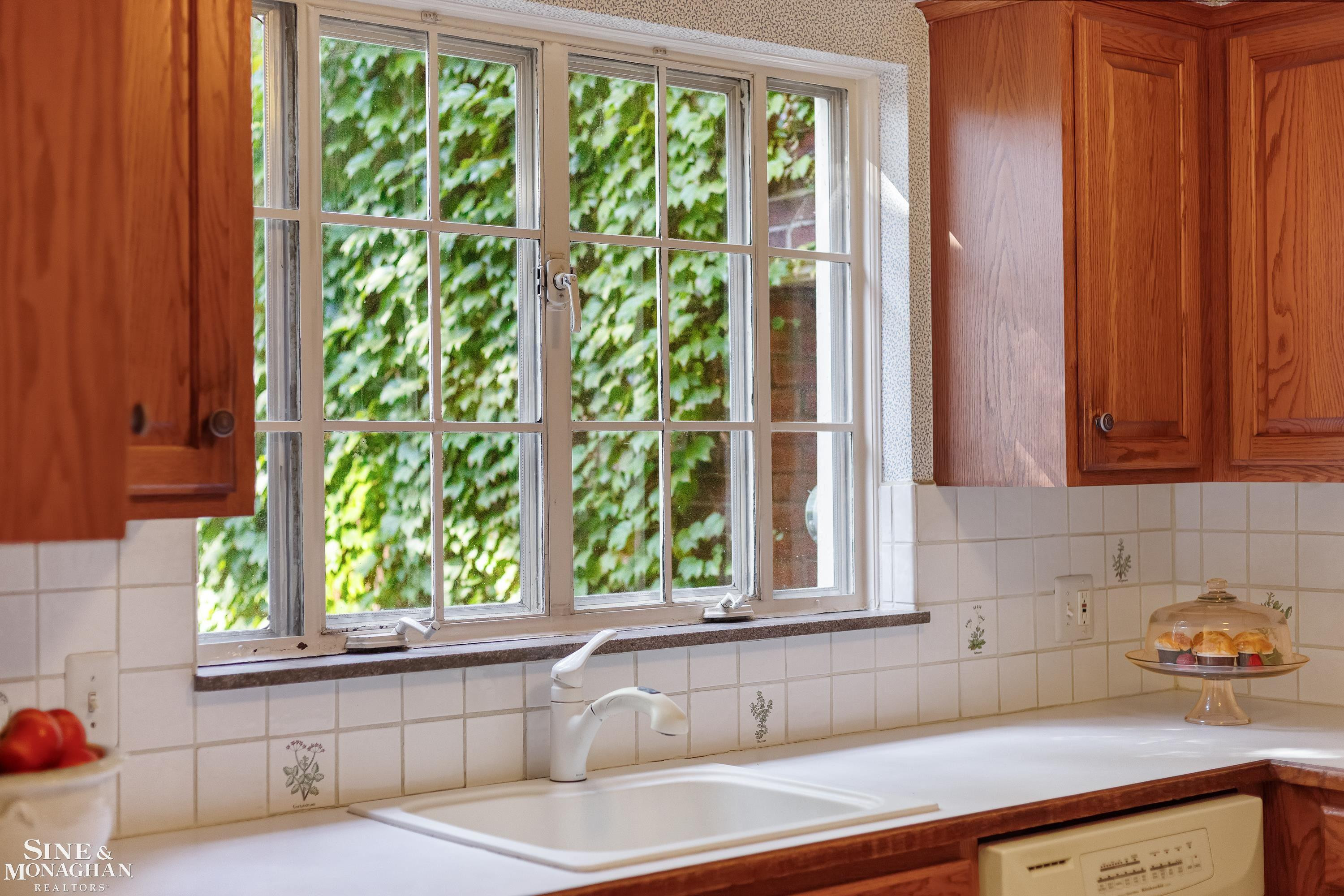 1031 Kensington Avenue, Grosse Pointe Park, MI 48230 — Photo 25