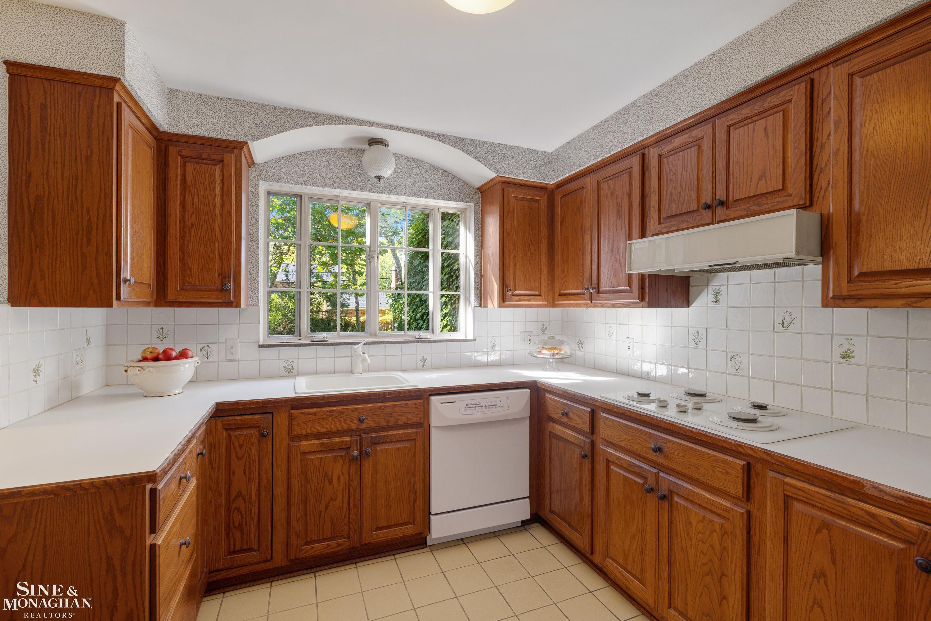 1031 Kensington Avenue, Grosse Pointe Park, MI 48230 — Photo 26