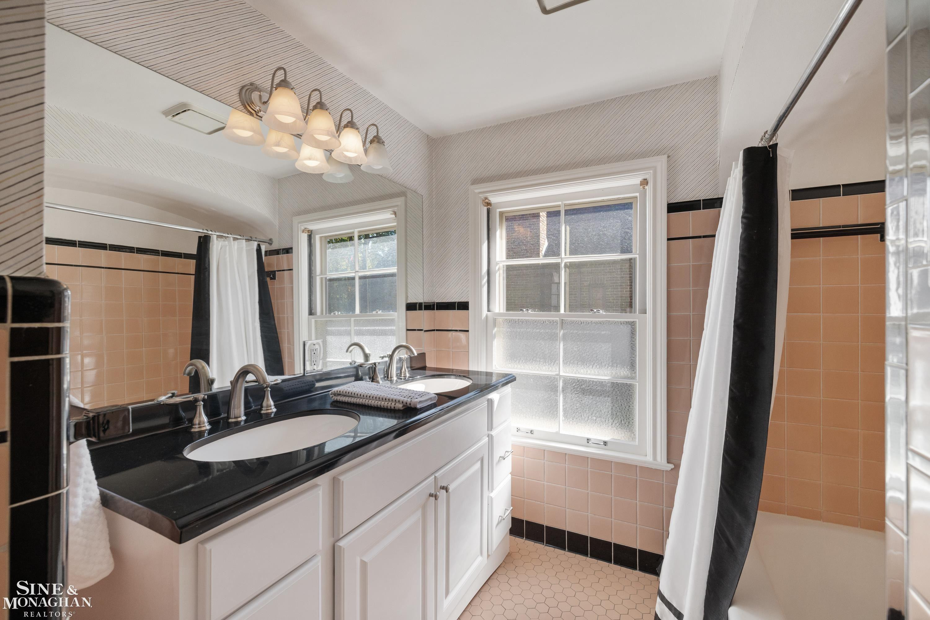1031 Kensington Avenue, Grosse Pointe Park, MI 48230 — Photo 38