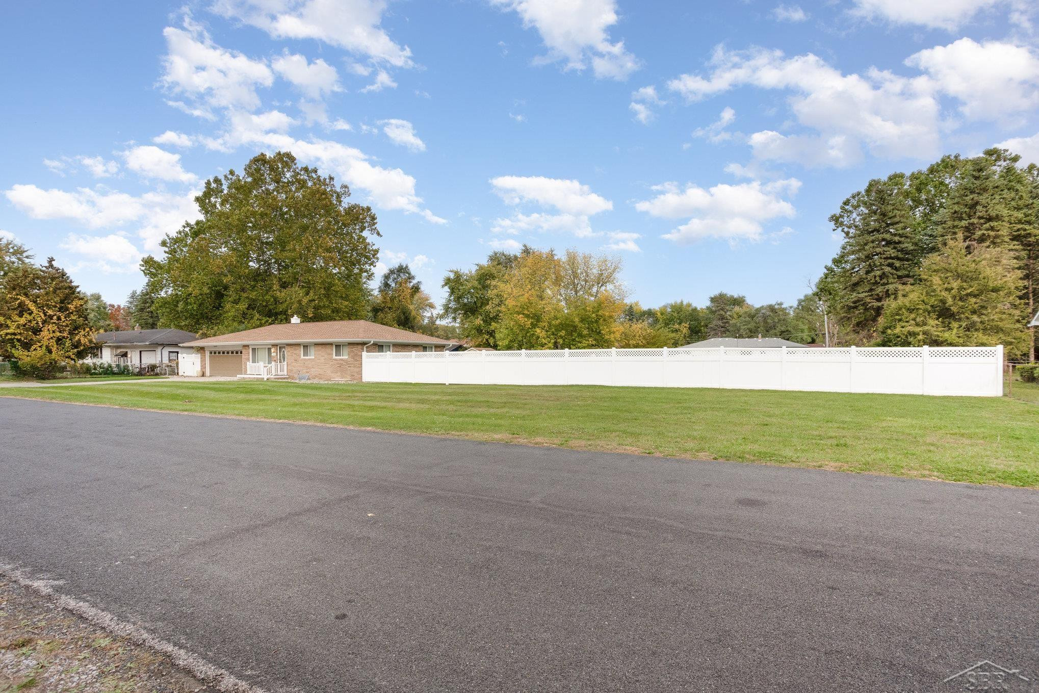 3289 Westbrook Street, Saginaw, MI 48601 — Photo 4
