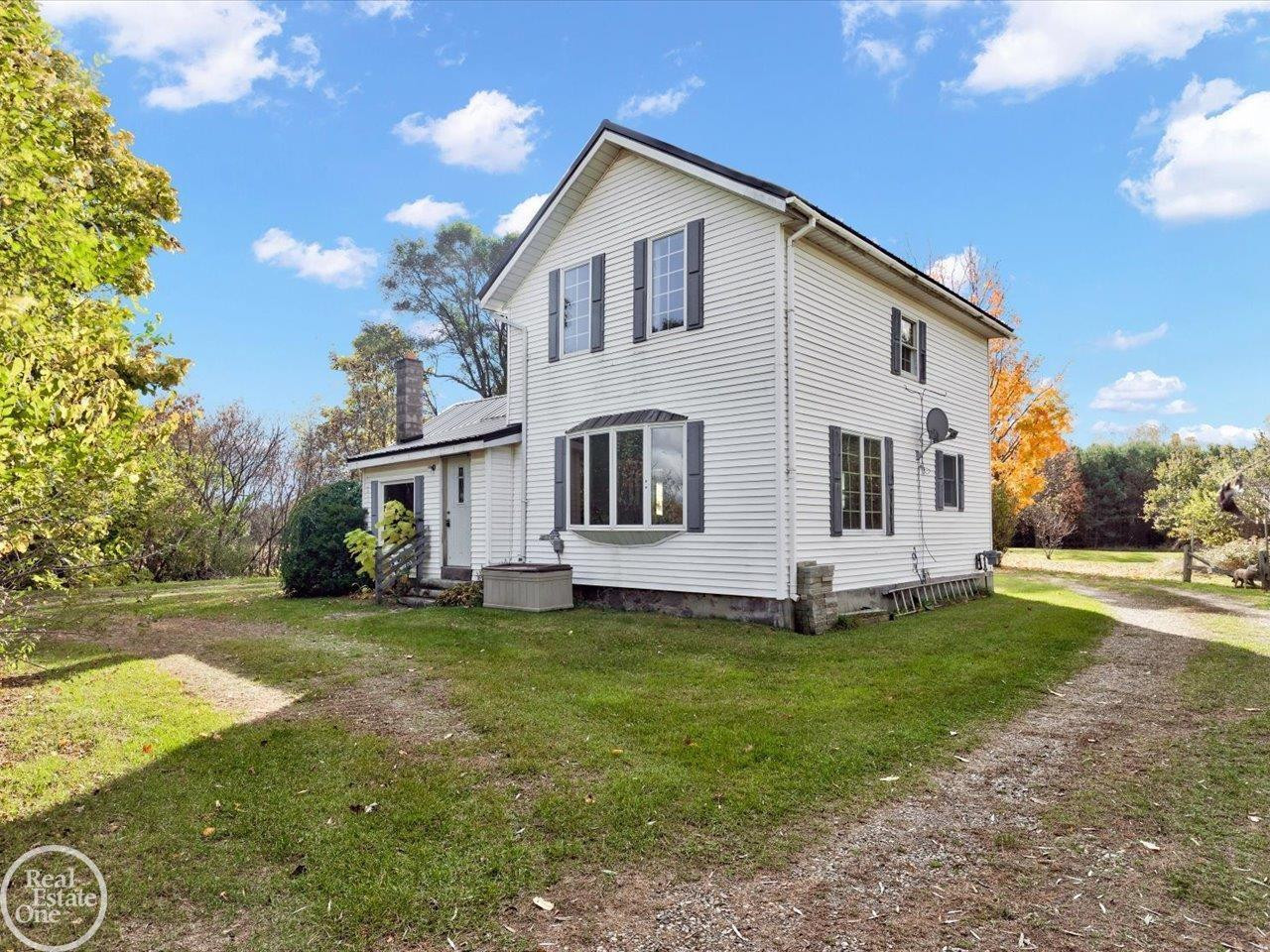 2538 Burnside Road, North Branch, MI 48461 — Photo 2
