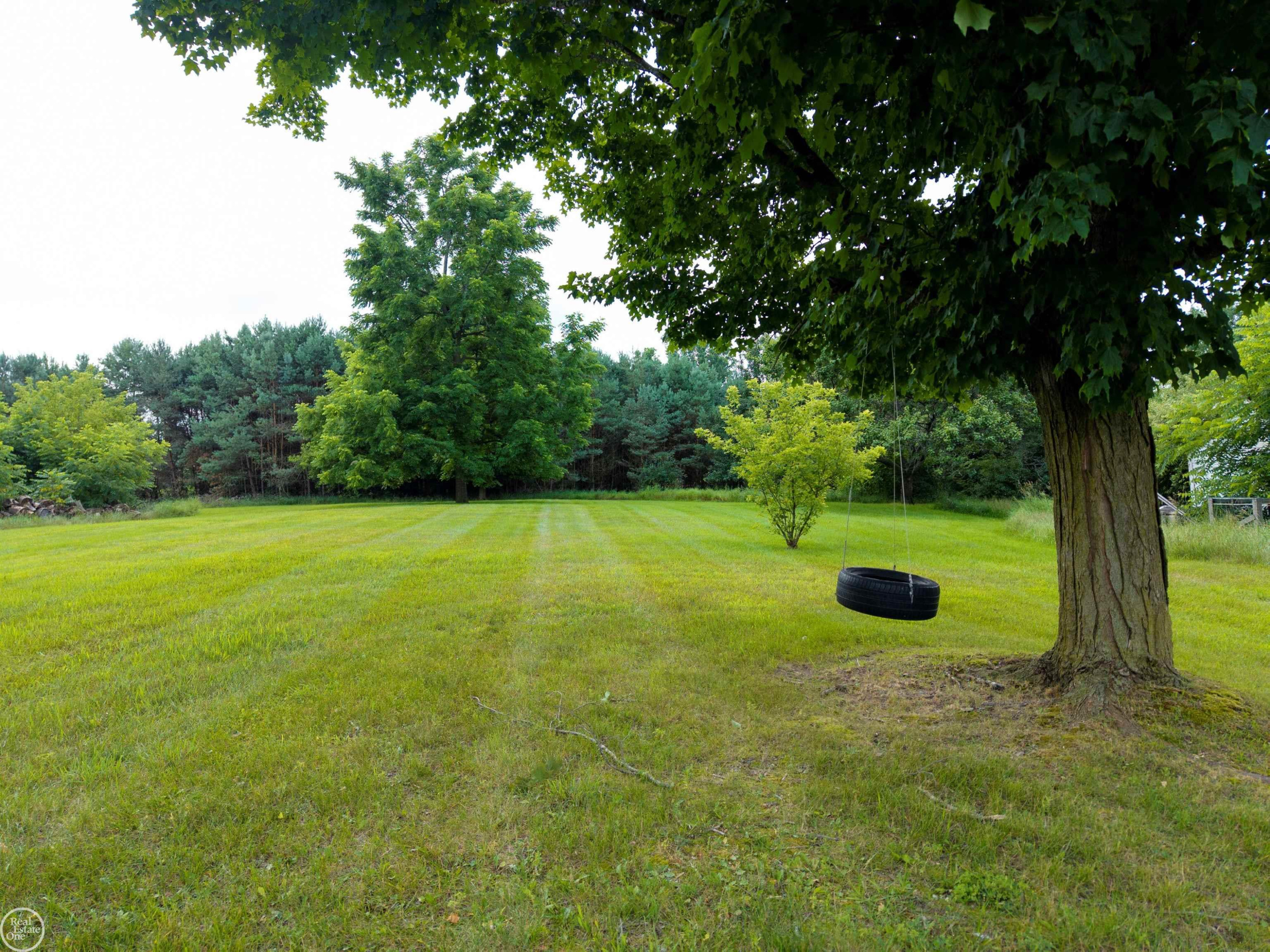 2538 Burnside Road, North Branch, MI 48461 — Photo 22