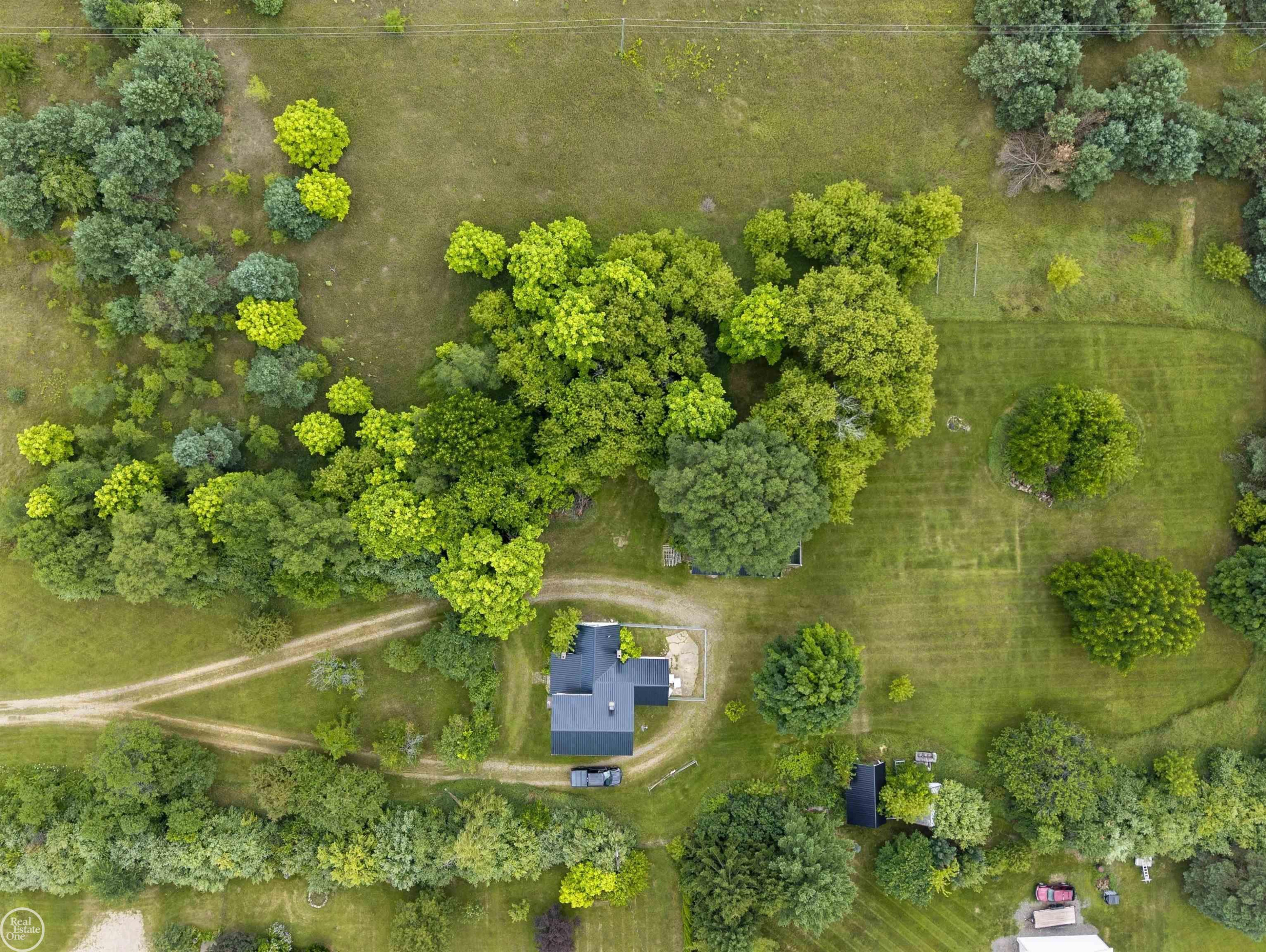 2538 Burnside Road, North Branch, MI 48461 — Photo 32