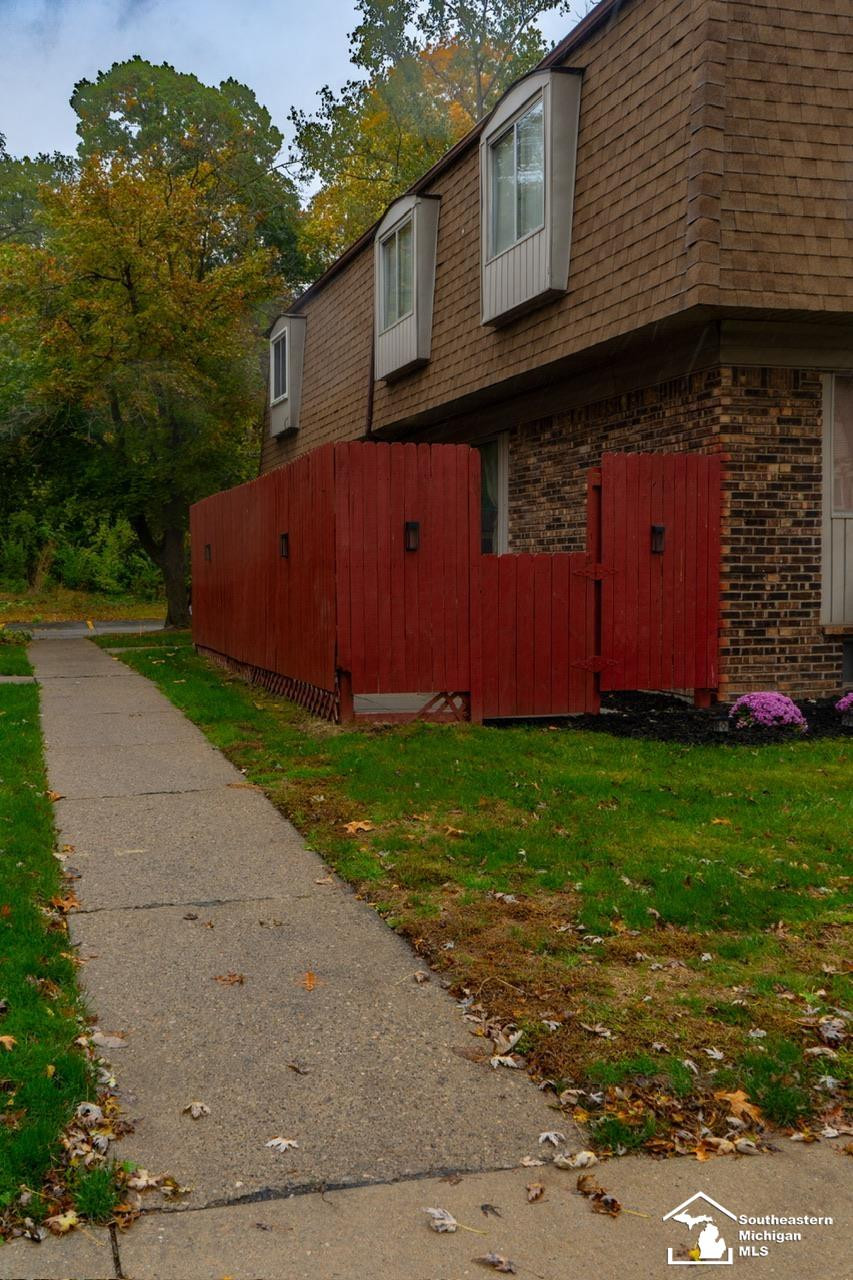 15525 Dupage Boulevard, Taylor, MI 48180 — Photo 4
