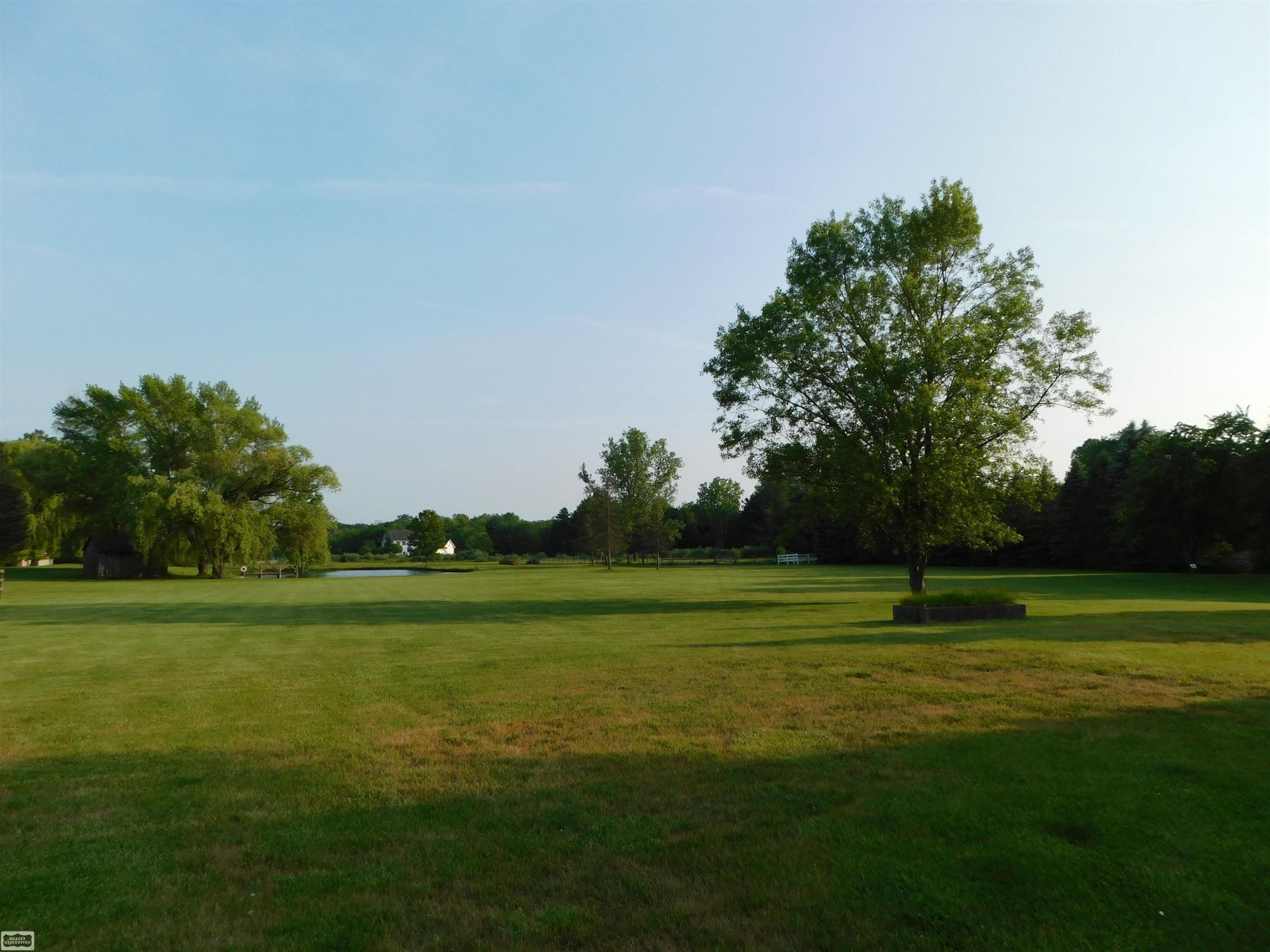 5011 Yankee Road, MI 48079 — Photo 11