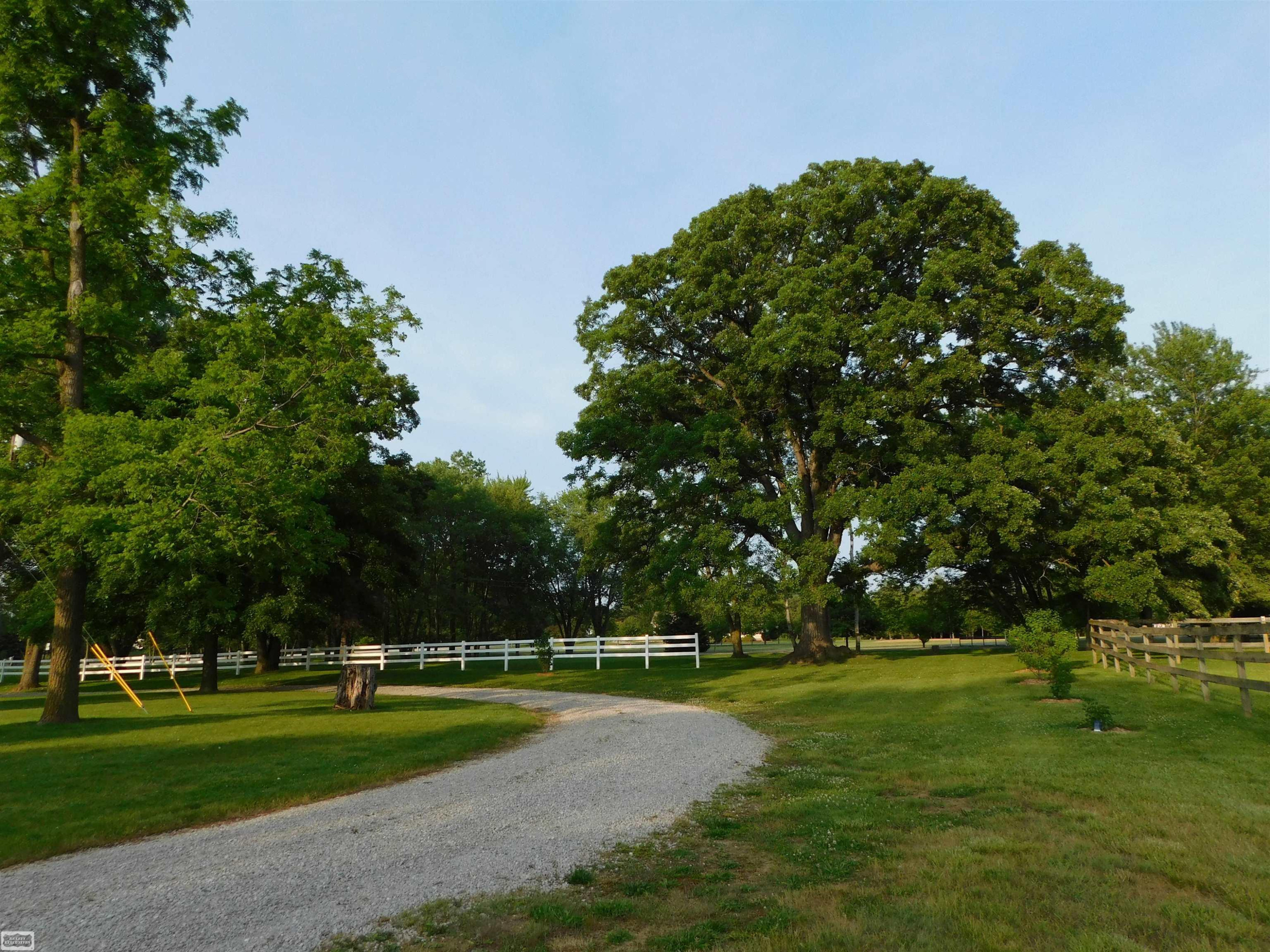 5011 Yankee Road, MI 48079 — Photo 14