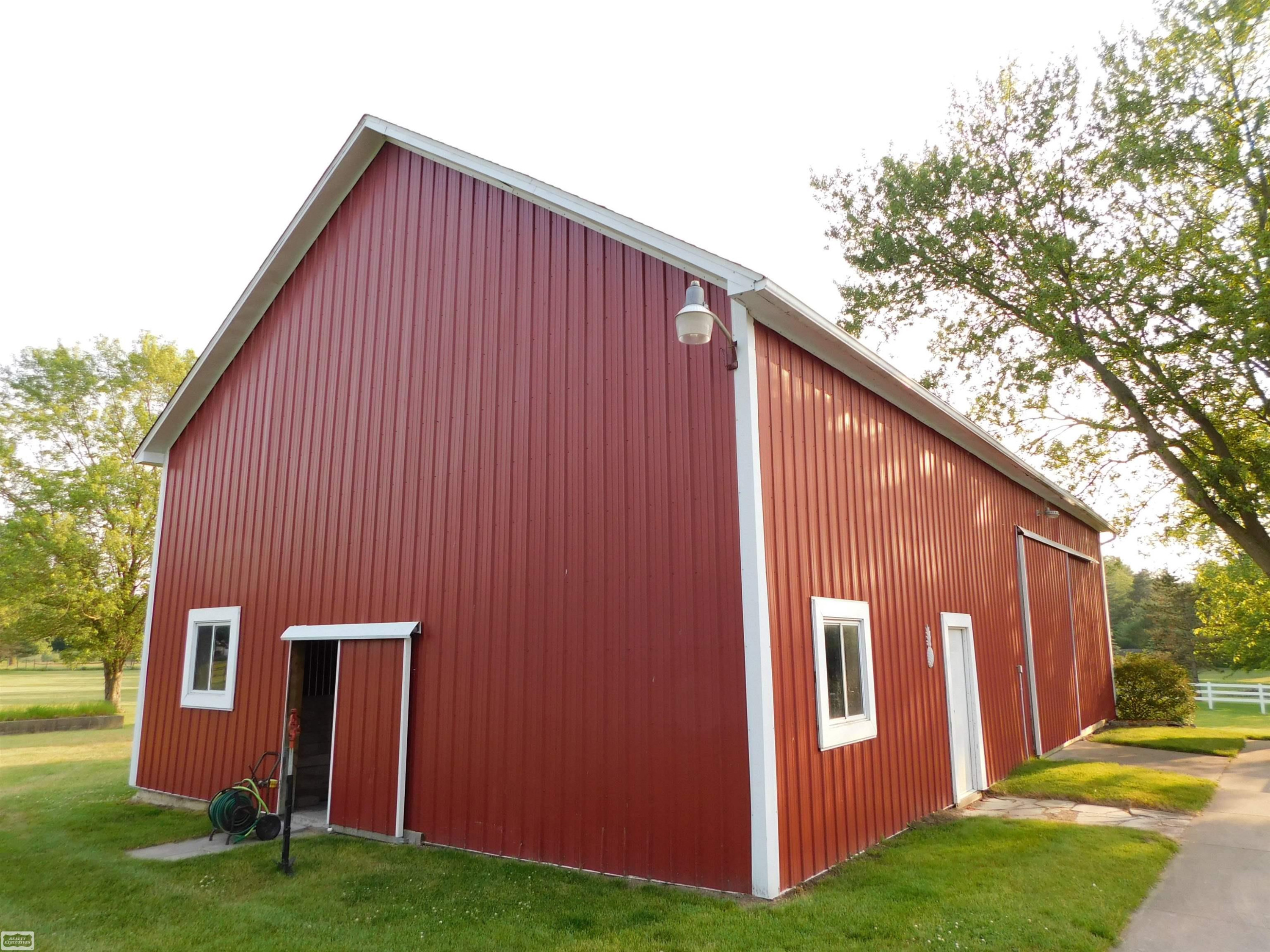 5011 Yankee Road, MI 48079 — Photo 15