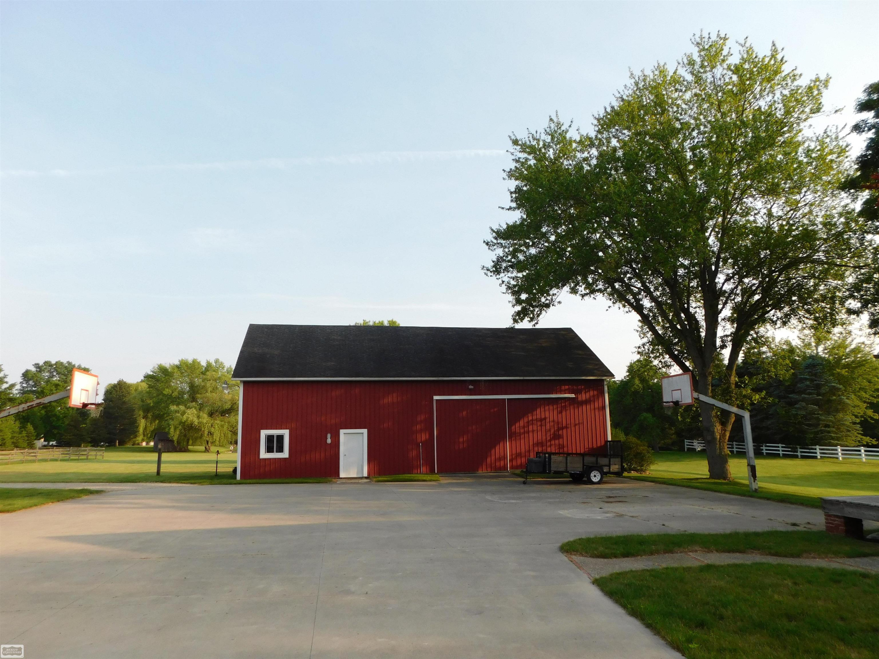 5011 Yankee Road, MI 48079 — Photo 20
