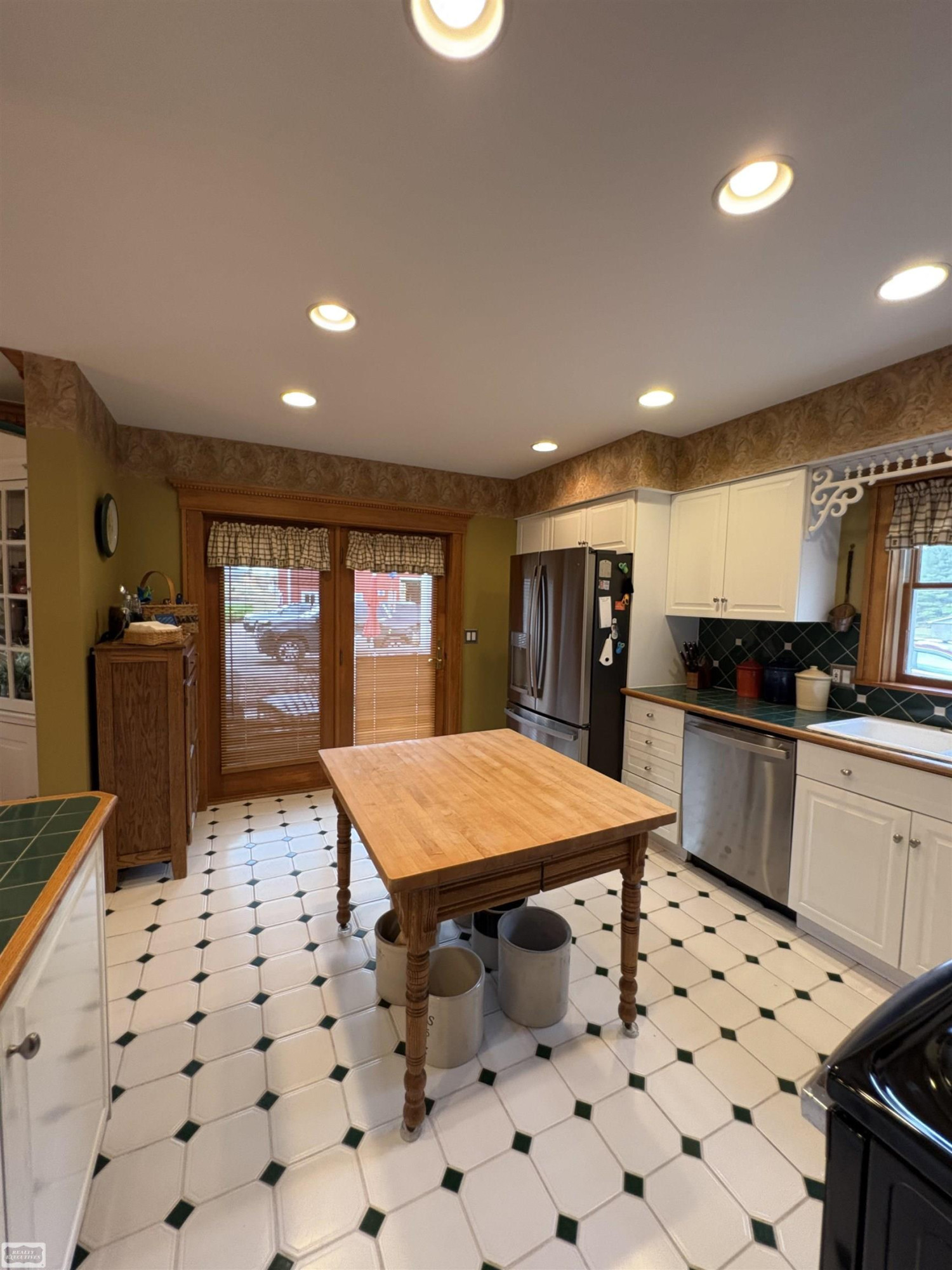 5011 Yankee Road, MI 48079 — Photo 31