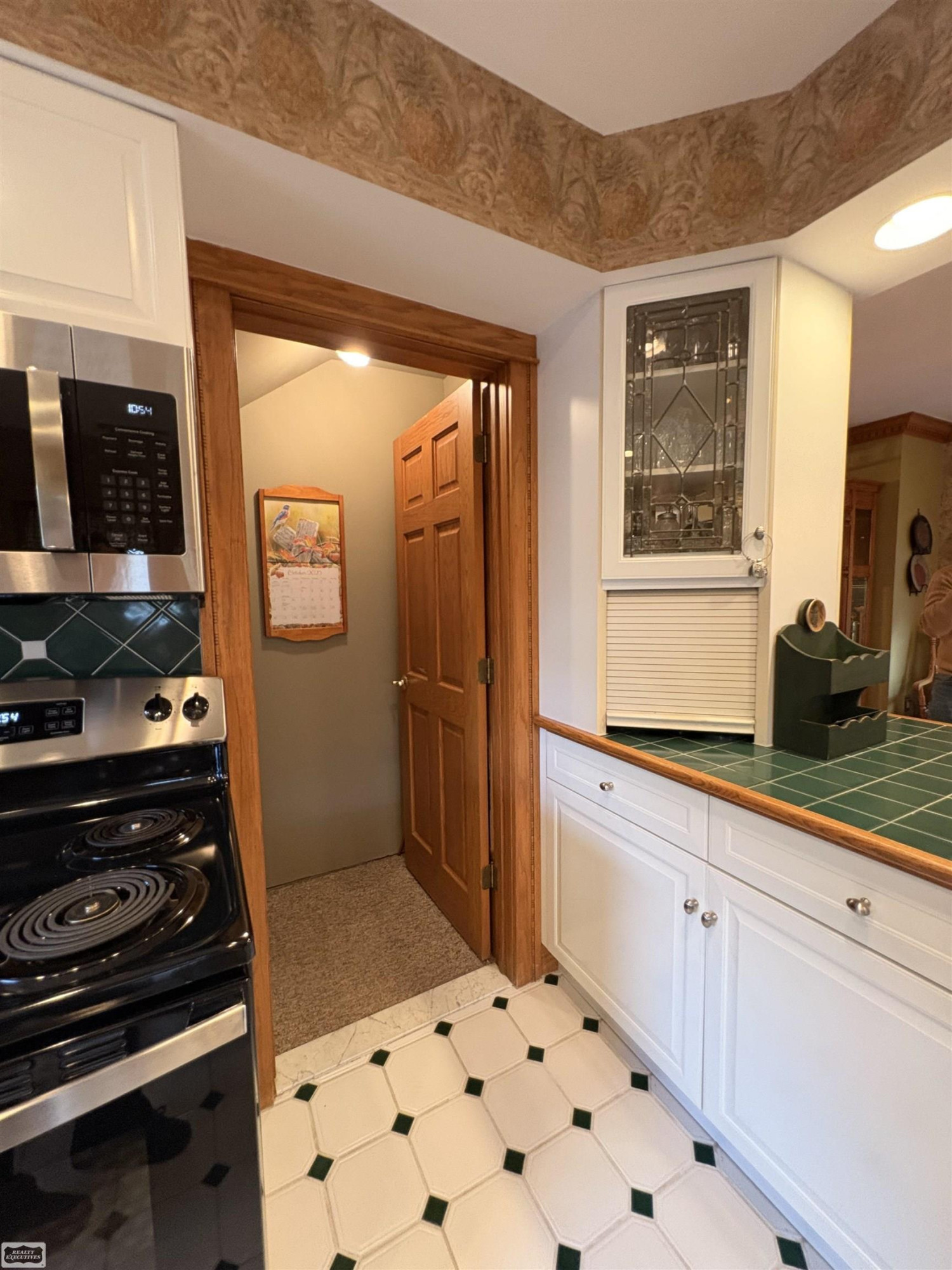 5011 Yankee Road, MI 48079 — Photo 33