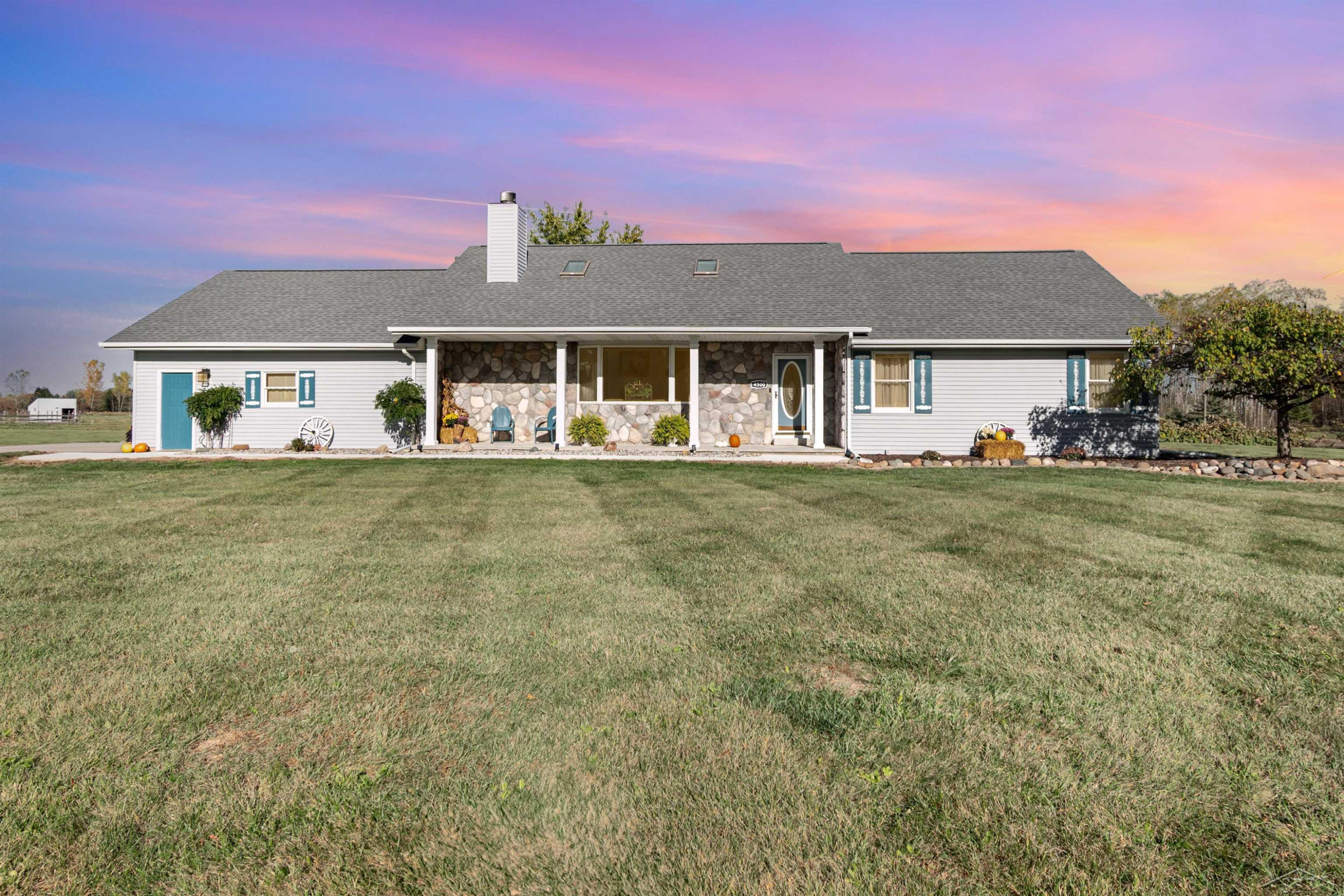 4500 Curve Road, Freeland, MI 48623 — front exterior