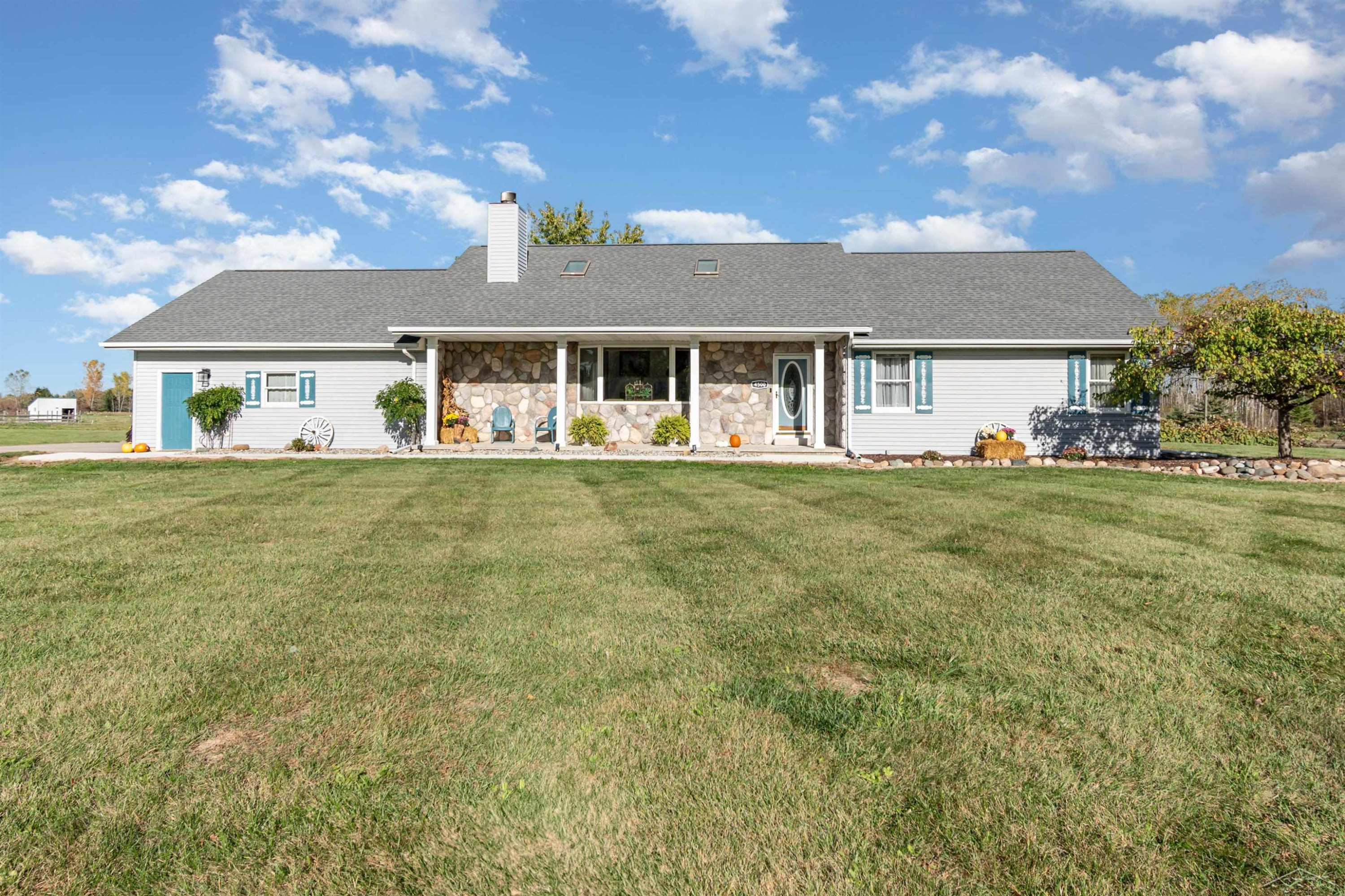 4500 Curve Road, Freeland, MI 48623 — Photo 4
