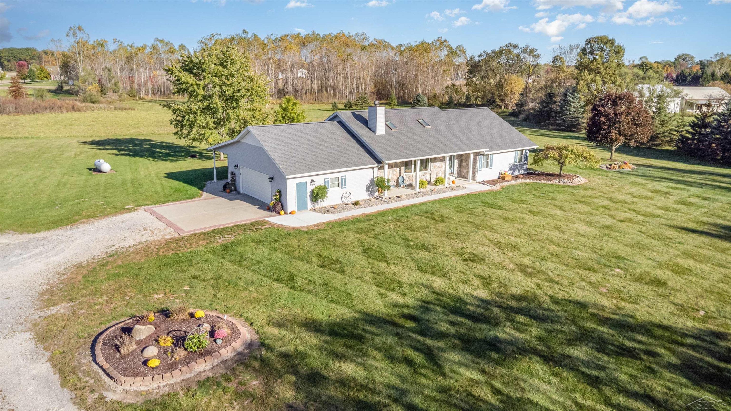 4500 Curve Road, Freeland, MI 48623 — Photo 5
