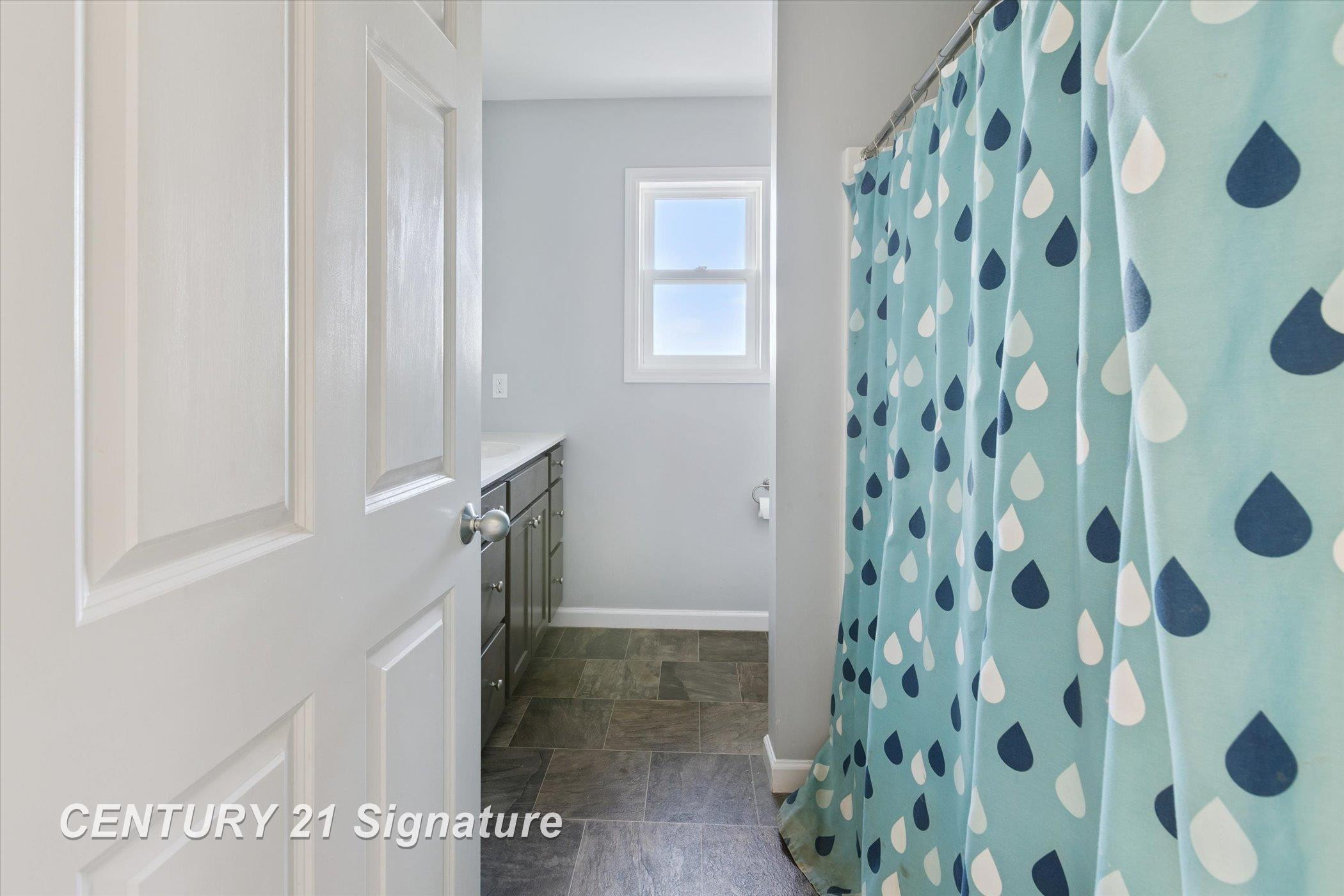 4649 Stephanie Court, Auburn, MI 48611 — Photo 30