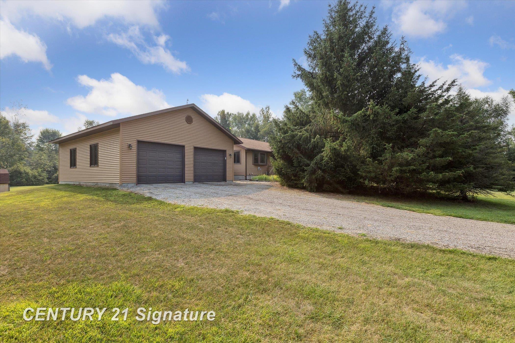 132 N Nine Mile Road, Midland, MI 48640 — Photo 7