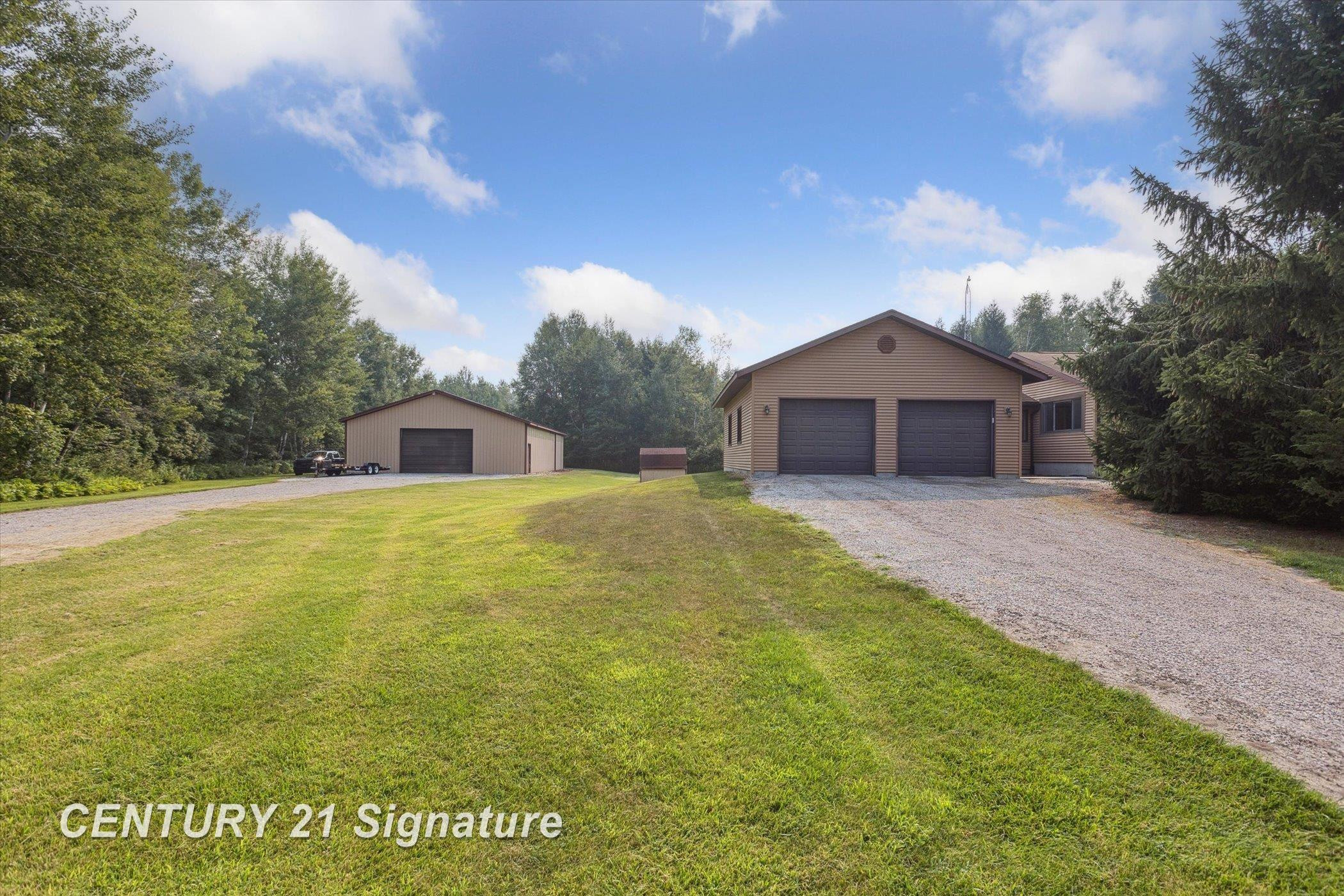 132 N Nine Mile Road, Midland, MI 48640 — Photo 8
