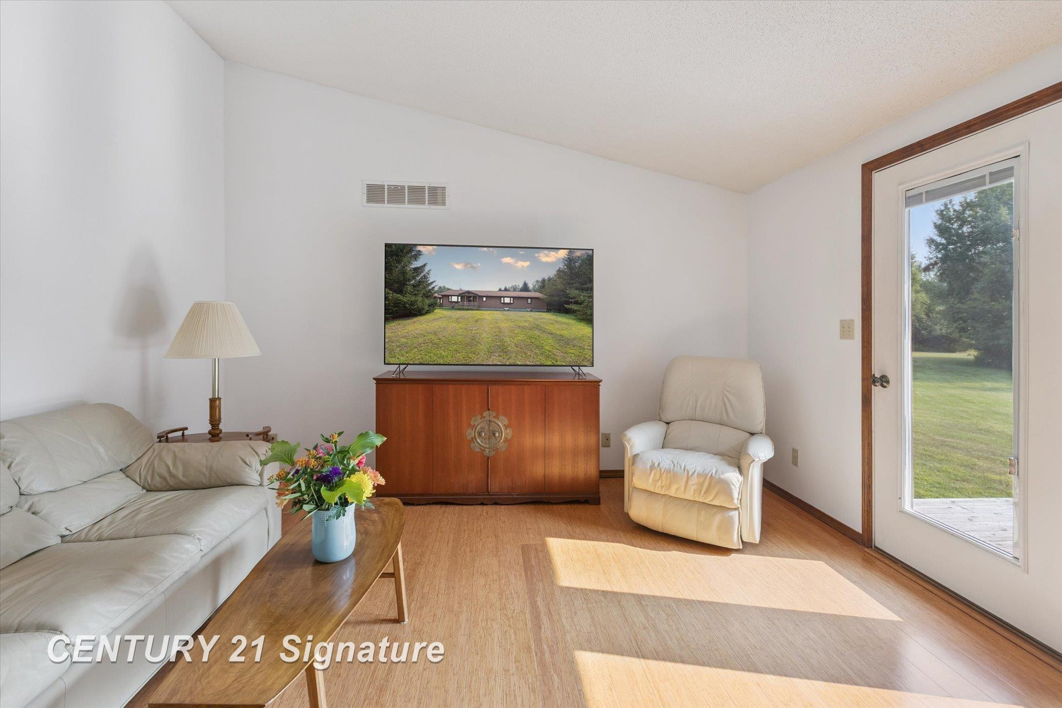 132 N Nine Mile Road, Midland, MI 48640 — Photo 28