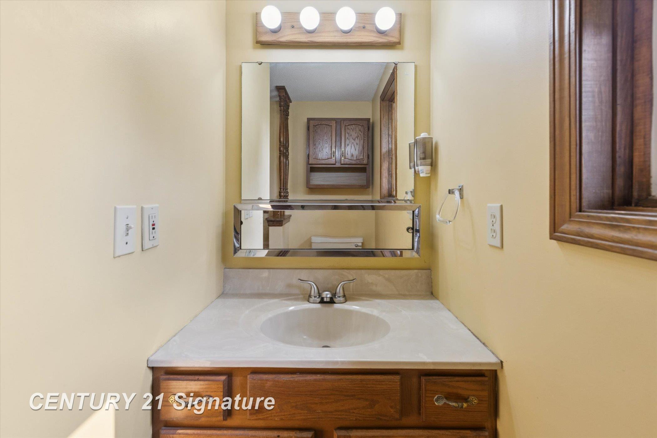 132 N Nine Mile Road, Midland, MI 48640 — Photo 44