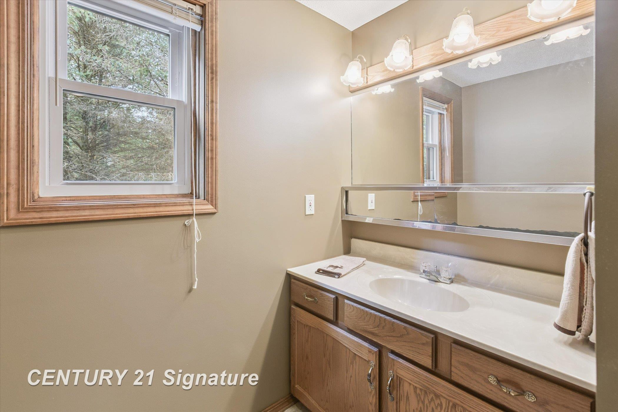 132 N Nine Mile Road, Midland, MI 48640 — Photo 49