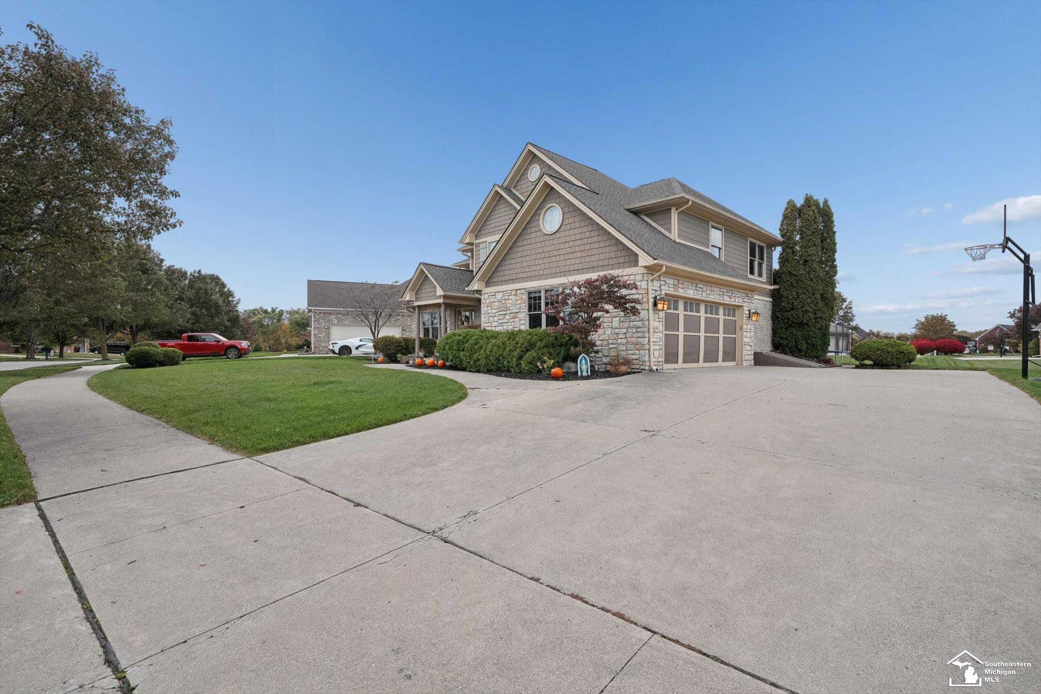 8439 Eagle Pointe Drive, Newport, MI 48166 — Photo 4