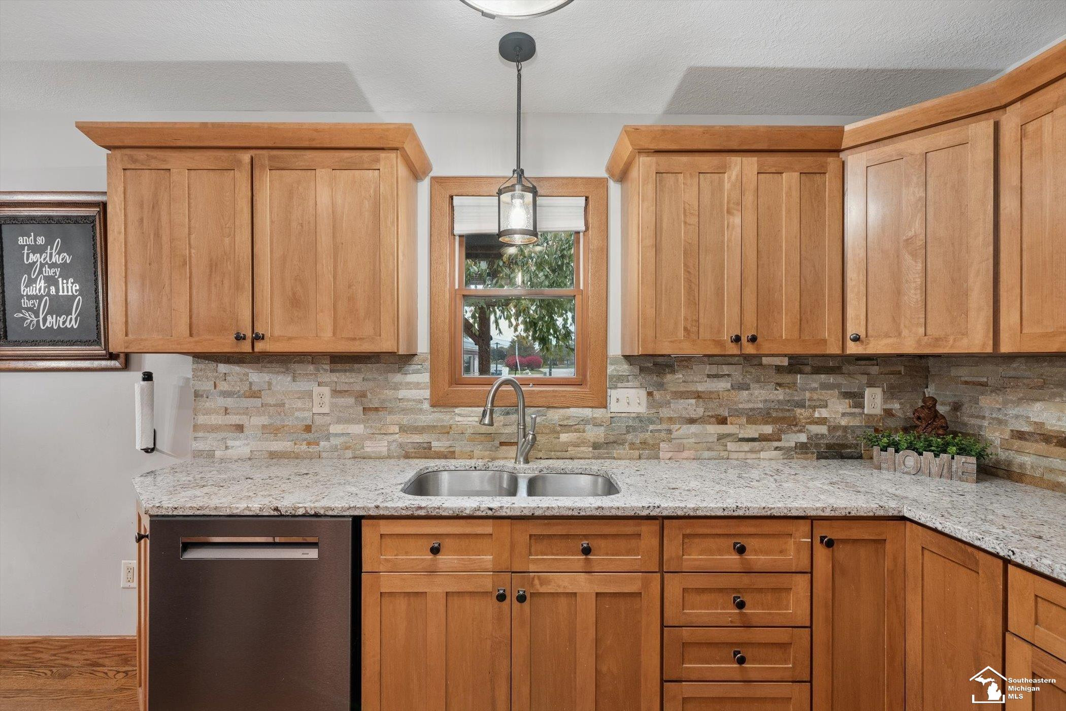 8439 Eagle Pointe Drive, Newport, MI 48166 — Photo 23