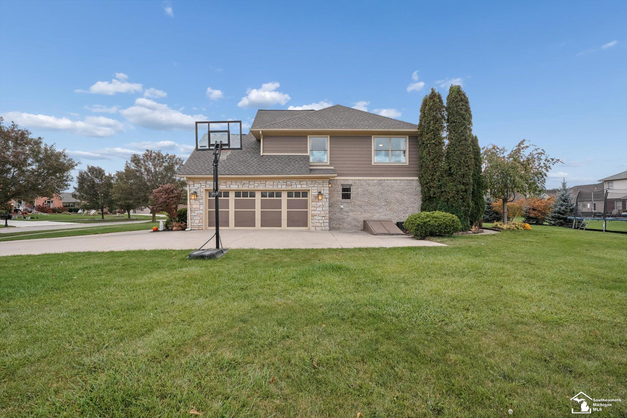 8439 Eagle Pointe Drive, Newport, MI 48166 — Photo 50
