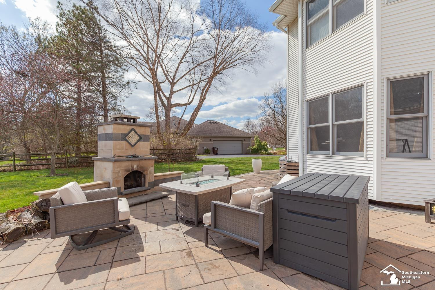 3185 Deer Creek Drive, Lambertville, MI 48144 — Photo 3